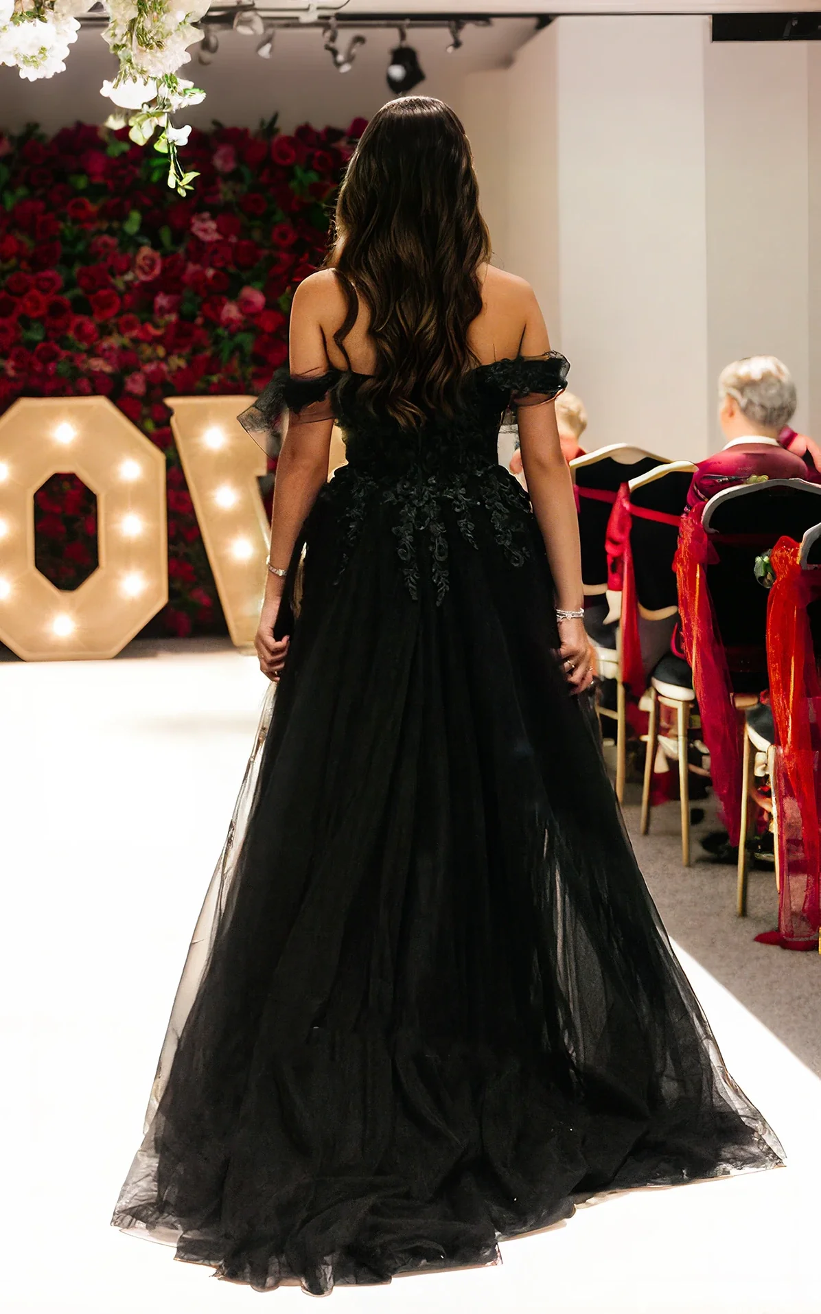 Sexy Off-the-shoulder Lace Appliques A-Line Floor-length Backless Black Wedding Bride Dress