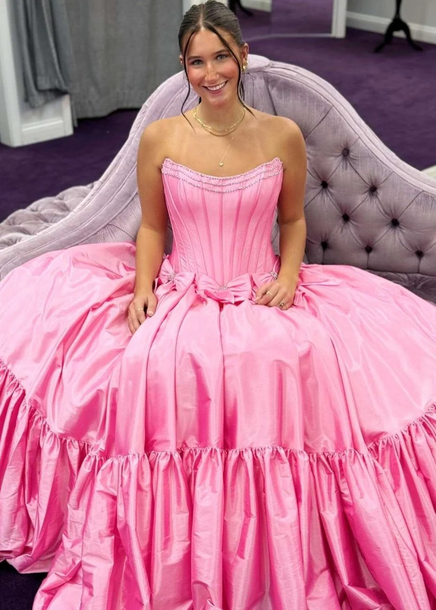 Cristal | A-Line Black Scoop Neck Satin Long Prom Dresses with Bow Knots