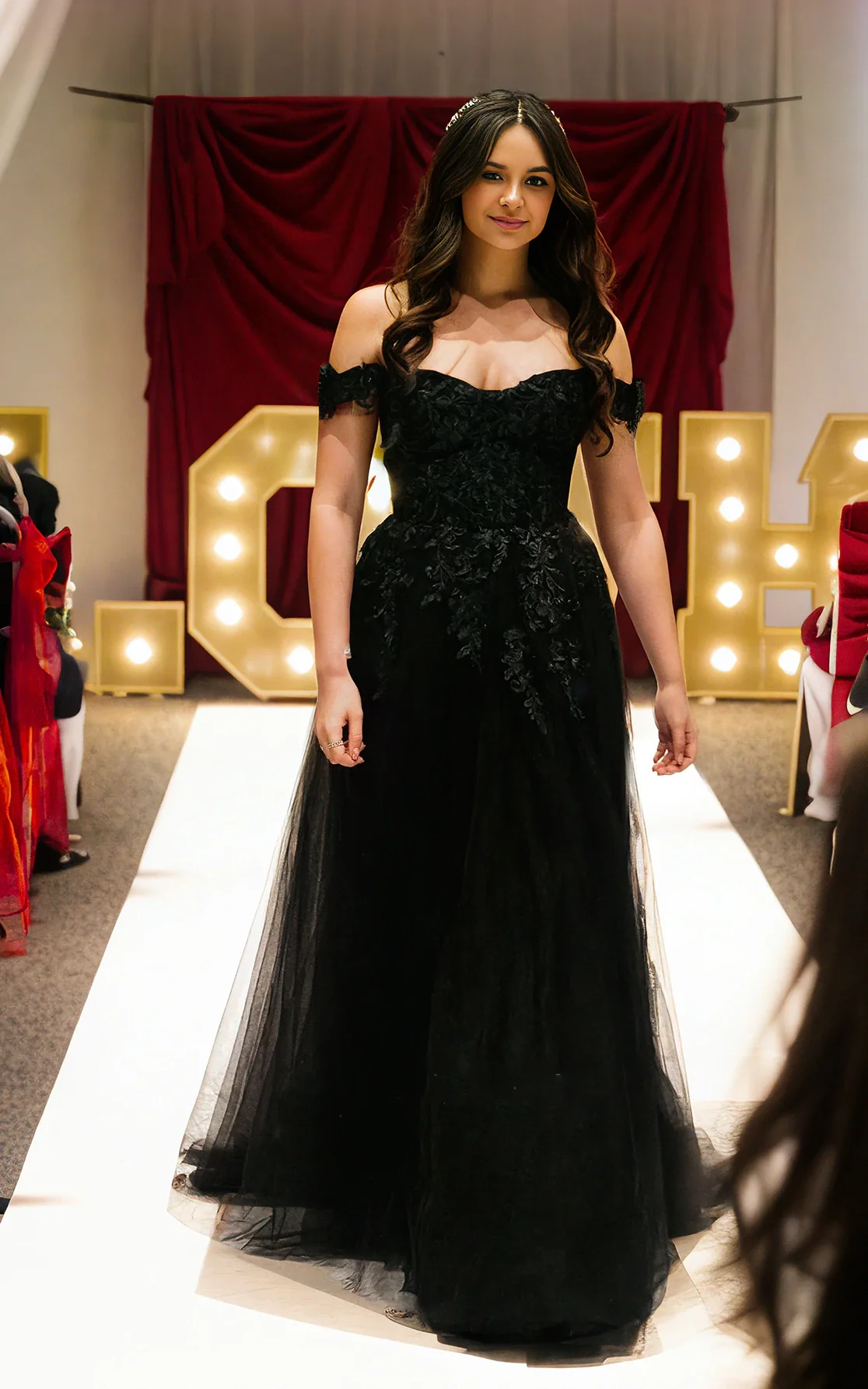 Sexy Off-the-shoulder Lace Appliques A-Line Floor-length Backless Black Wedding Bride Dress