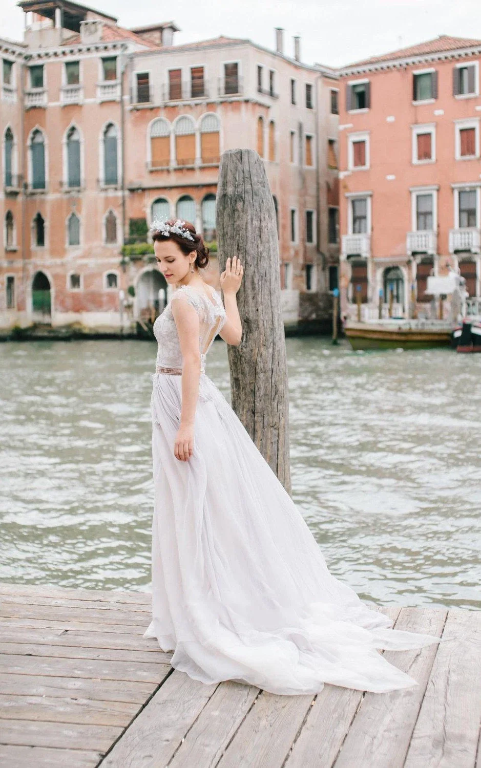Romantic A-Line Lace  Tulle In White Shade Wedding Dress