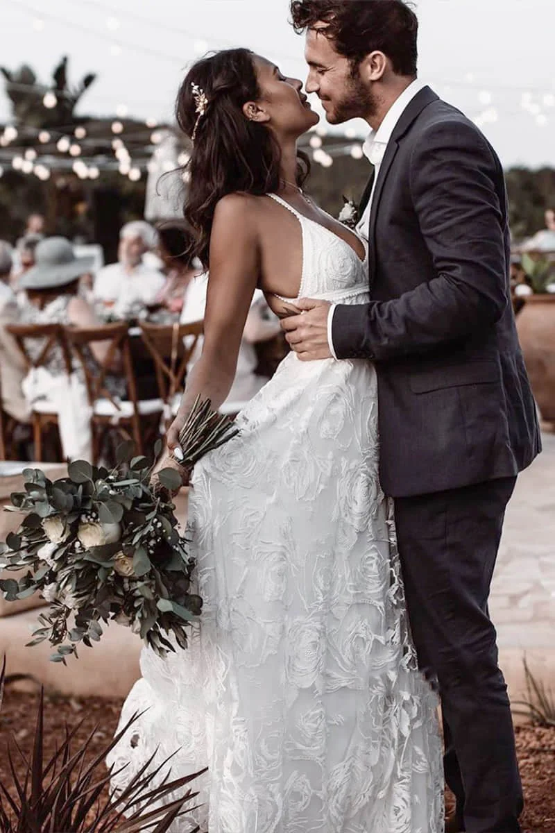 Luxury Lace Chic Halter A-Line Bohemian Wedding Dress with Slit Bridal Gowns