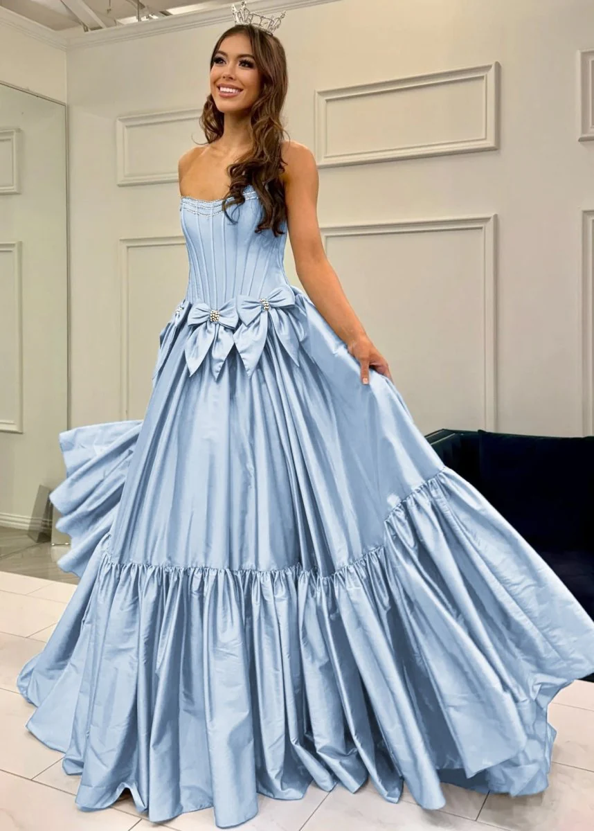 Cristal | A-Line Black Scoop Neck Satin Long Prom Dresses with Bow Knots