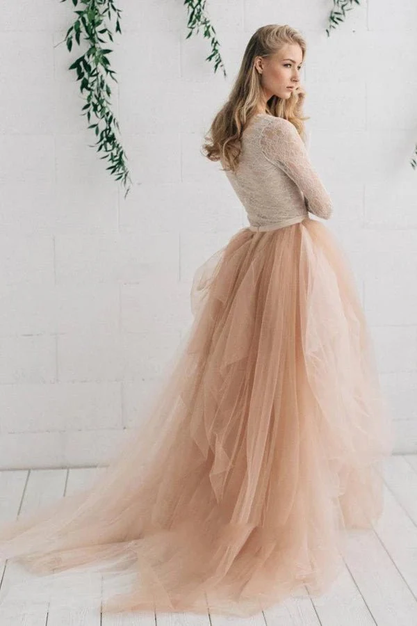 Tulle Satin Tiers Zipper V Neck Long Sleeves Wedding Dress