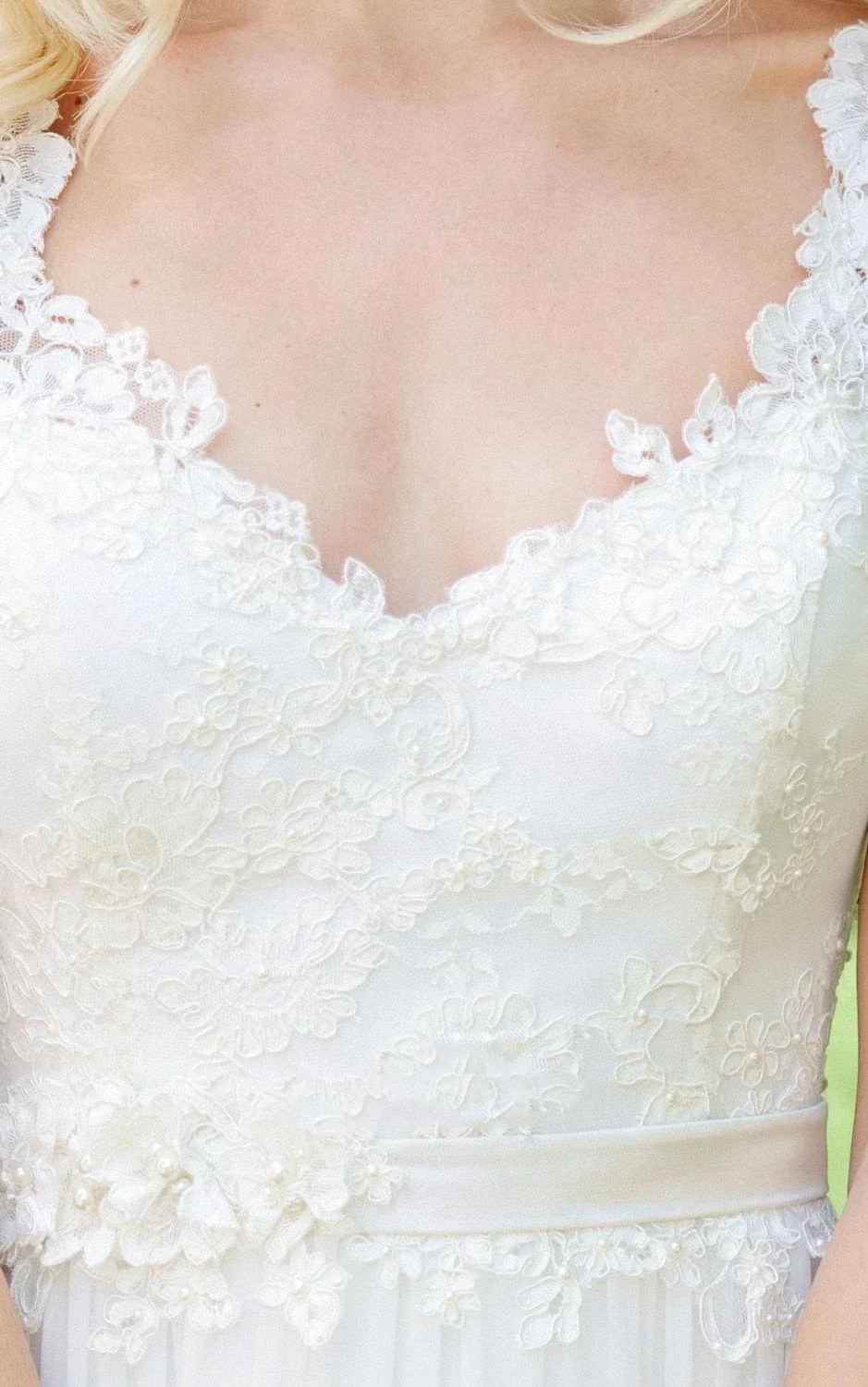 Long Chiffon Lace Weddig Dress With Beading Flower