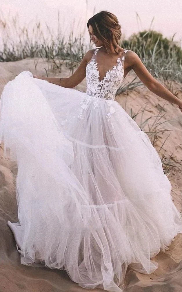 Kaelyn | A-Line V-neck Lace Tulle Sleeveless Wedding Dress with Appliques