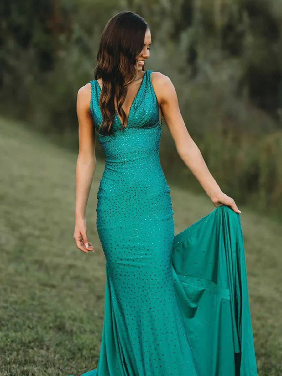Molly | Mermaid Deep V-Neck Beaded Satin Long Prom Dress