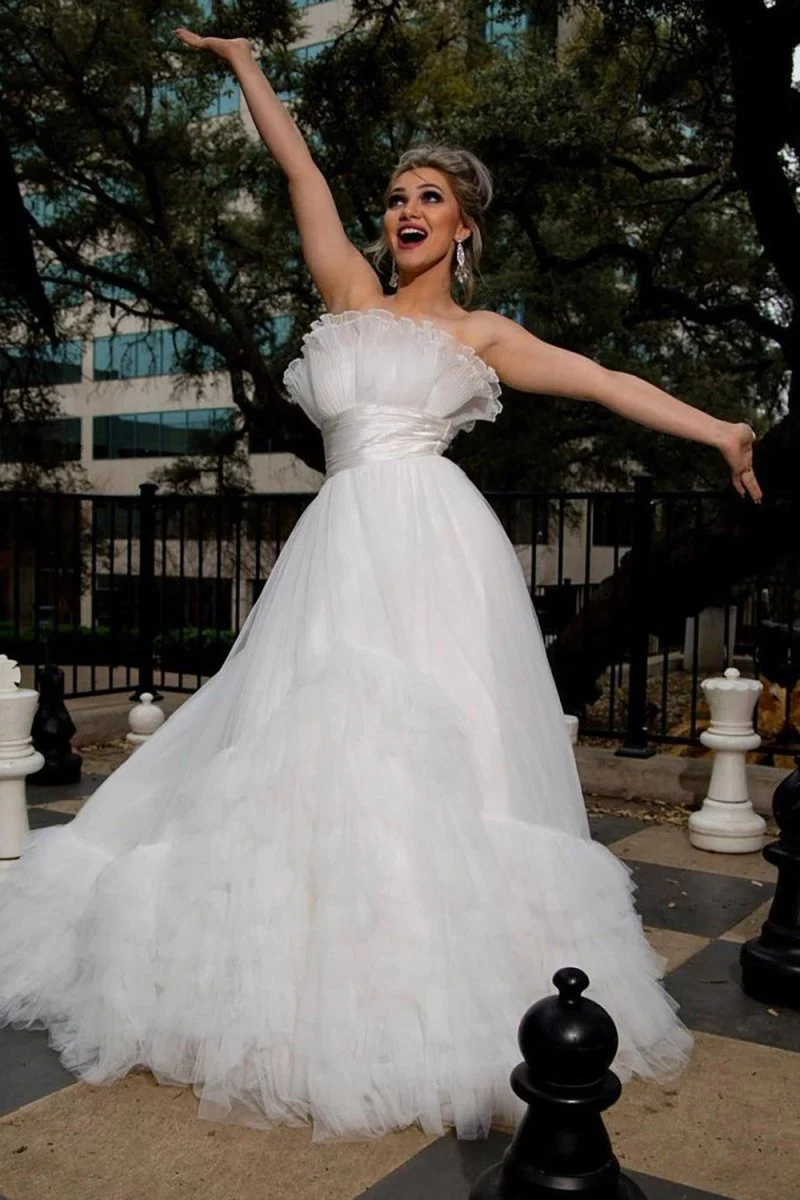 Jada | A-Line Strapless White Tulle Wedding Dress