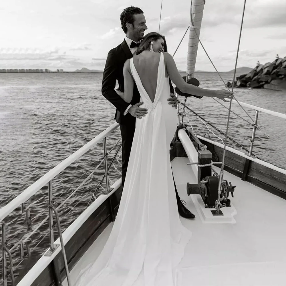 Mermaid Chiffon Detachable Drape Back V-neck Satin Wedding Dresses