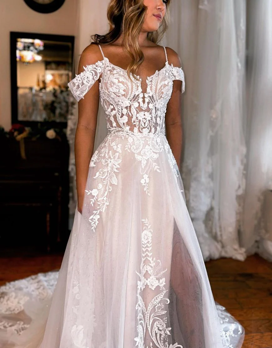 Kelly | A-Line Off The Shoulder Wedding Dress With Appliques And Slit
