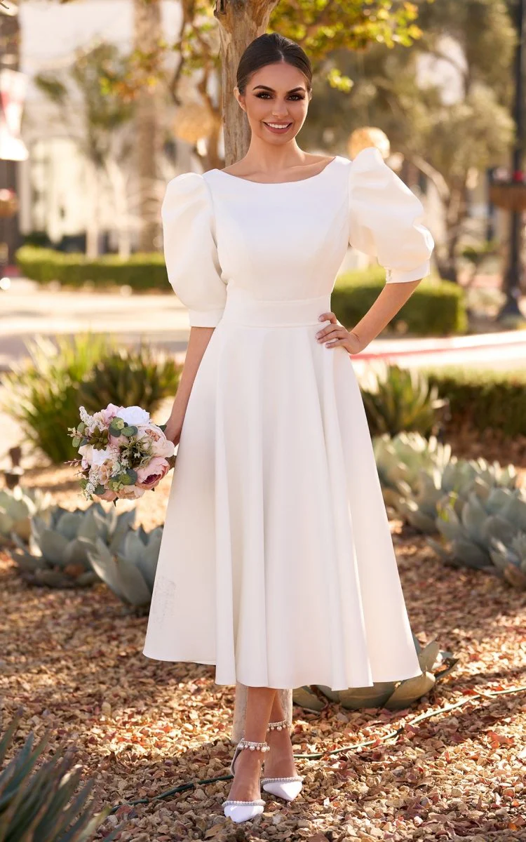 Elegant Bateau A Line Satin Knee-length Wedding Dress