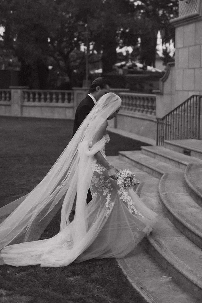 Glamorous Mermaid Off the Shouder Tulle Lace Wedding Dresses