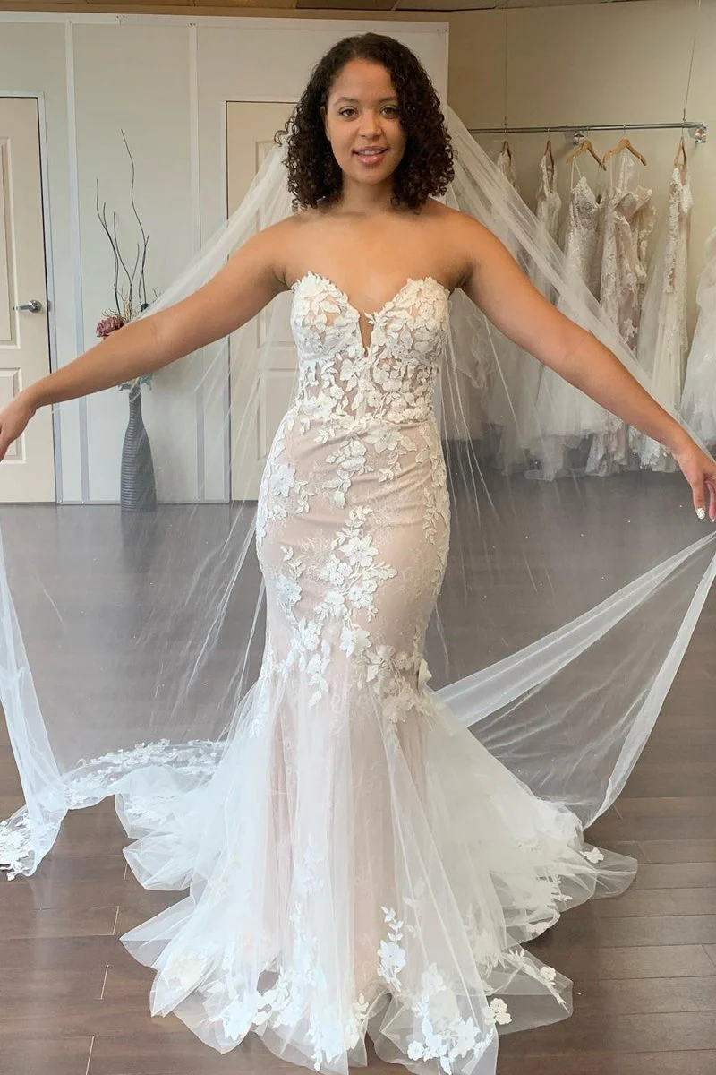 Ensley | Ivory Mermaid Sweetheart Long Wedding Dress with Lace