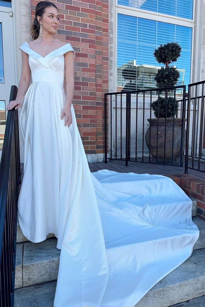 White V-Neck High-Waist A-Line Long Wedding Dress