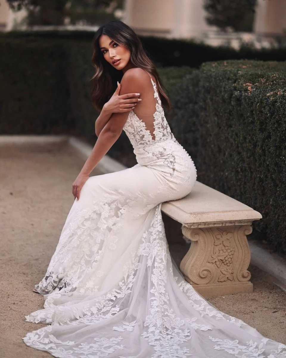 Mermaid V Neck Satin Wedding Dresses with Lace Appliques