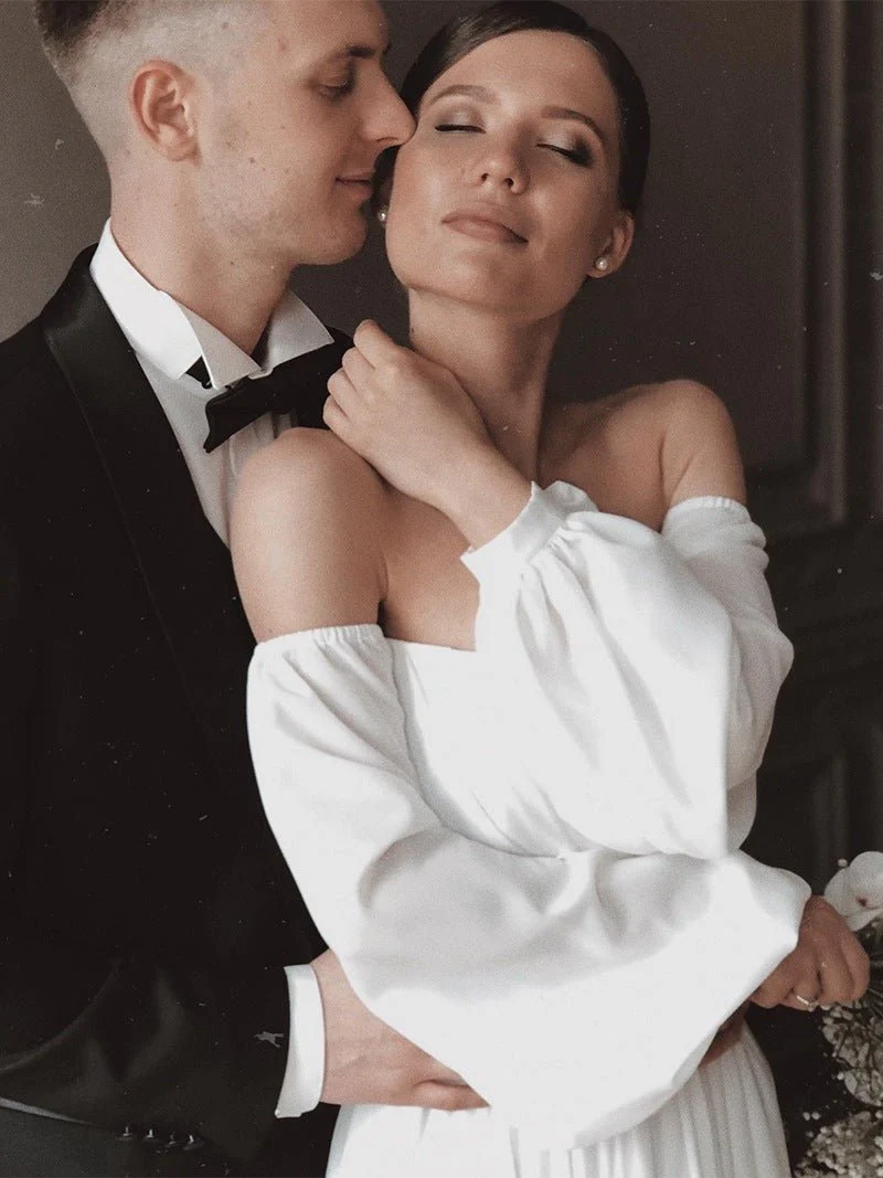 Aritha | Off the Shoulder Chiffon Beach Long-Sleeve Wedding Dresses