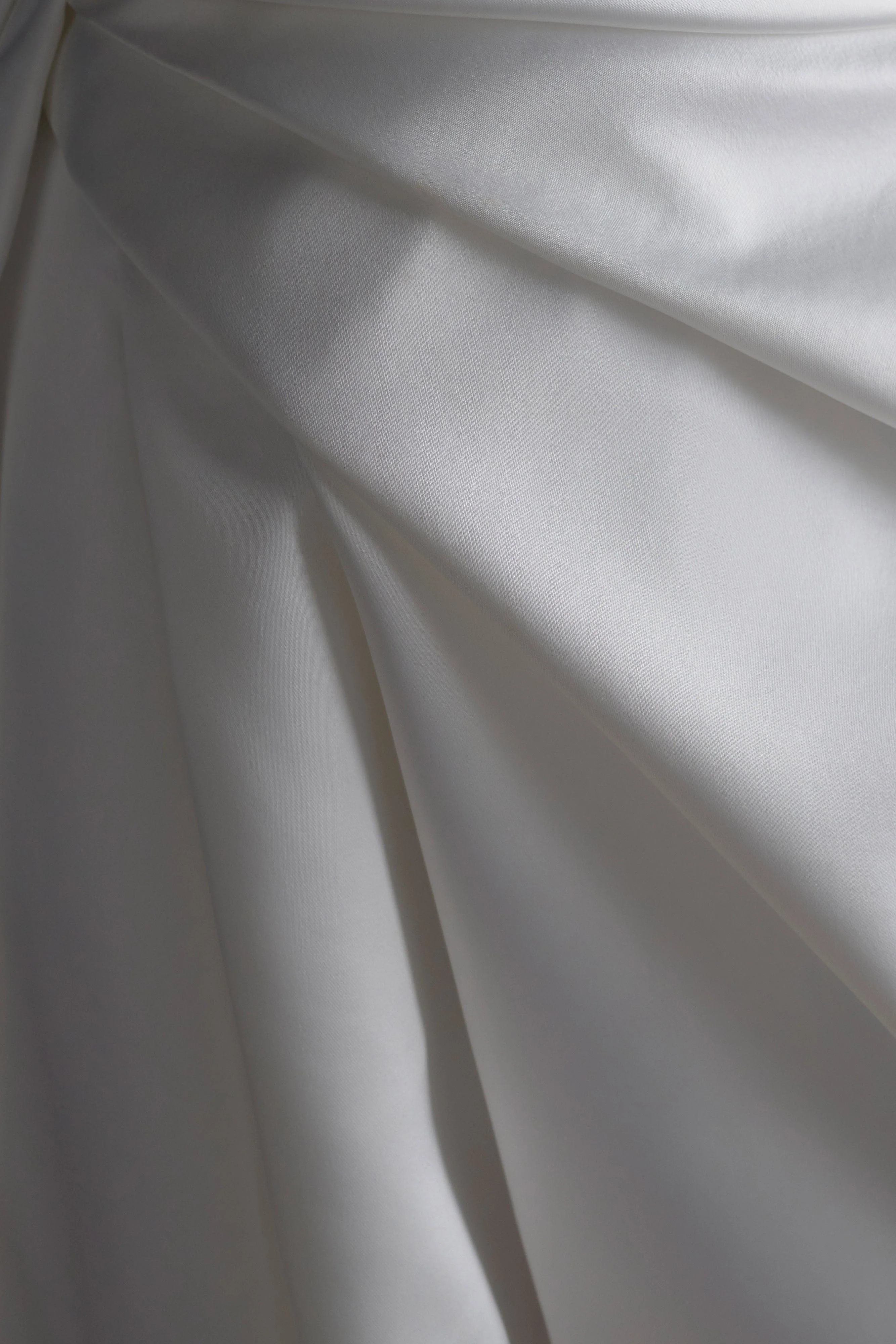 Lora Strapless Satin Mini Dress - White