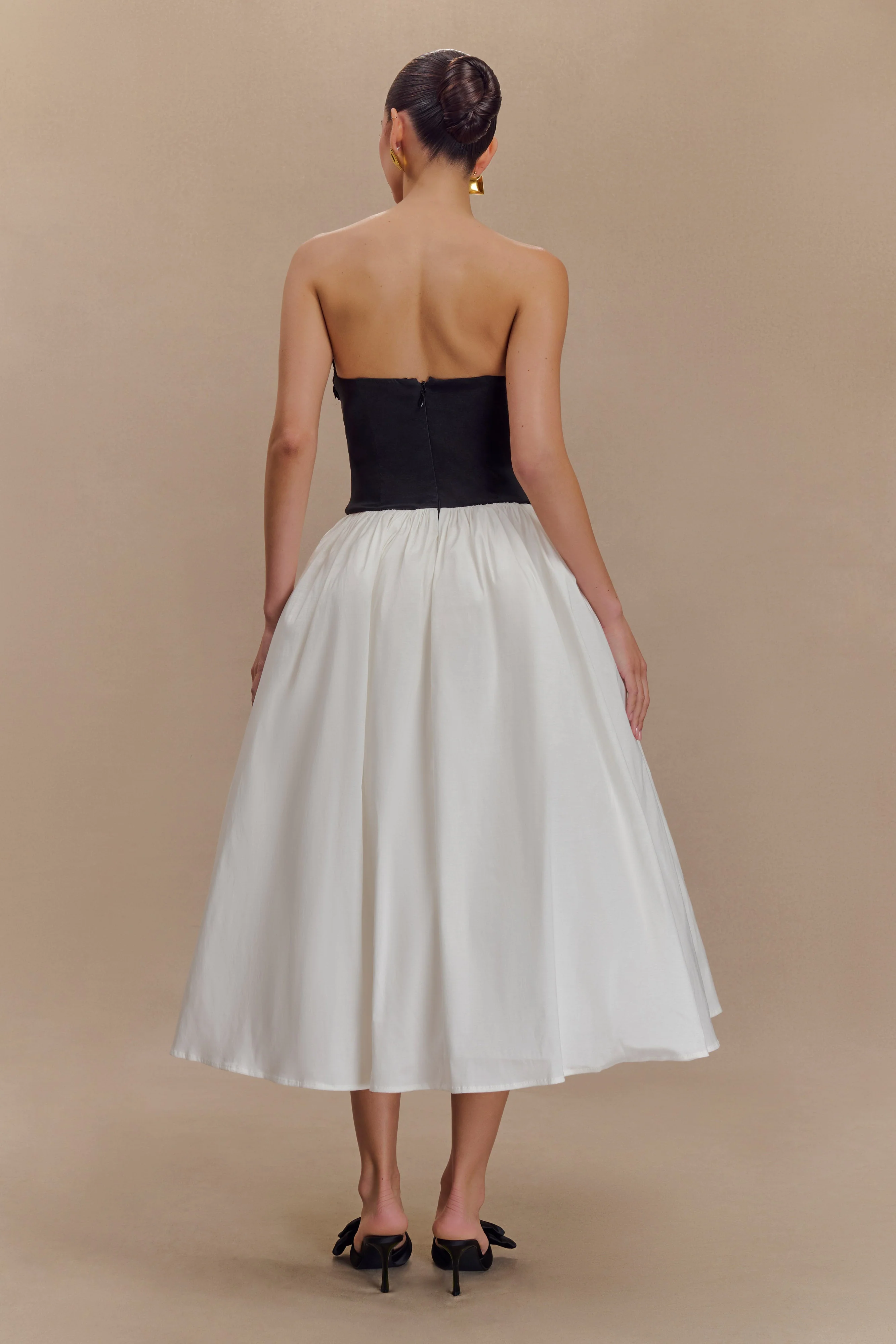 Elyssa Embroidered Contrast Midi Dress - Black/White