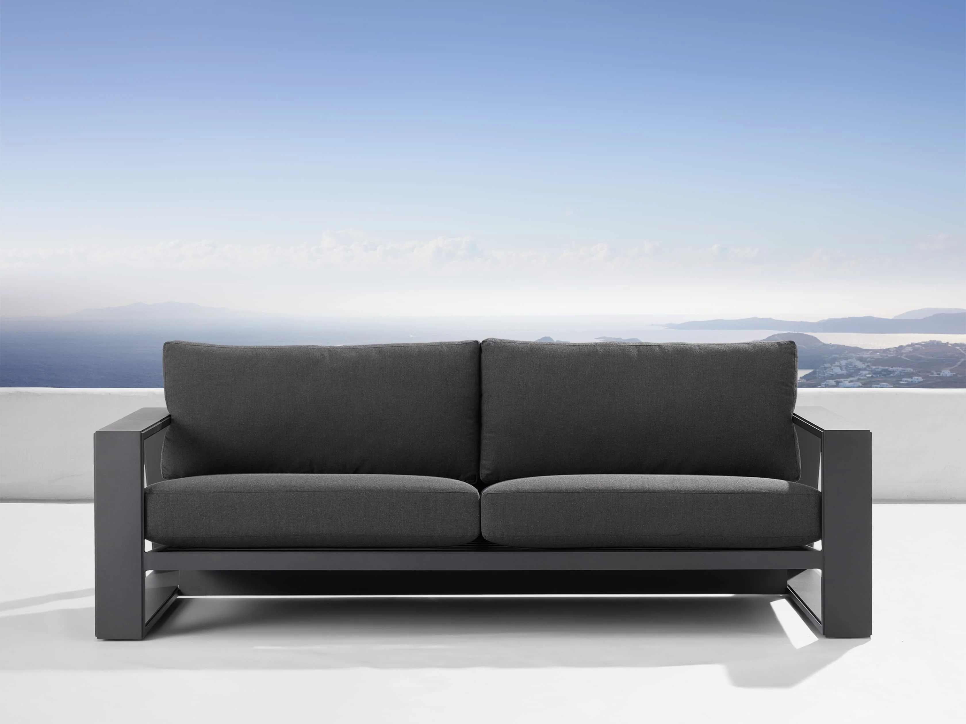 Canyon Outdoor Aluminum Sofa in Rosemount Graphite