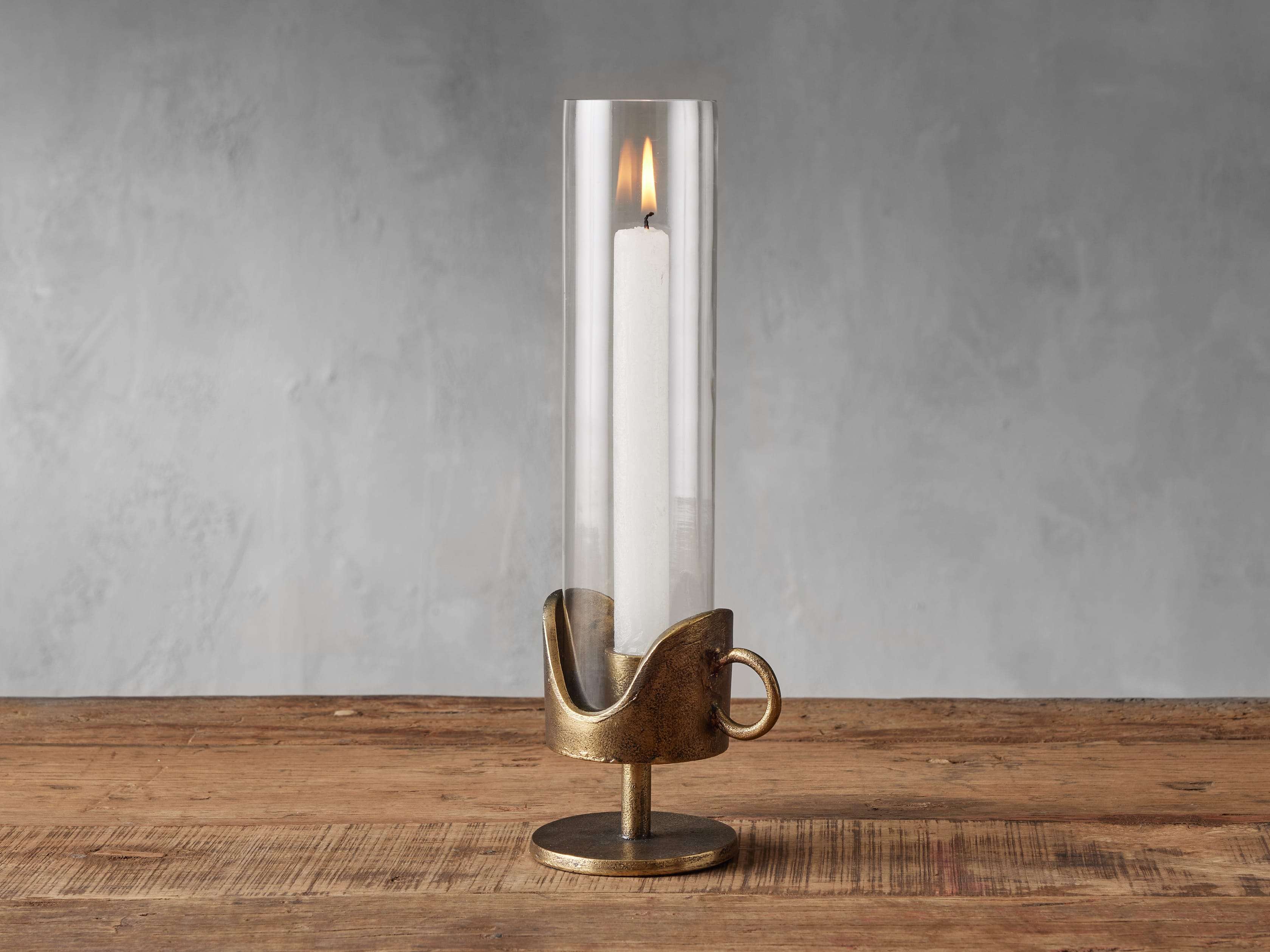 Myles Taper Holder