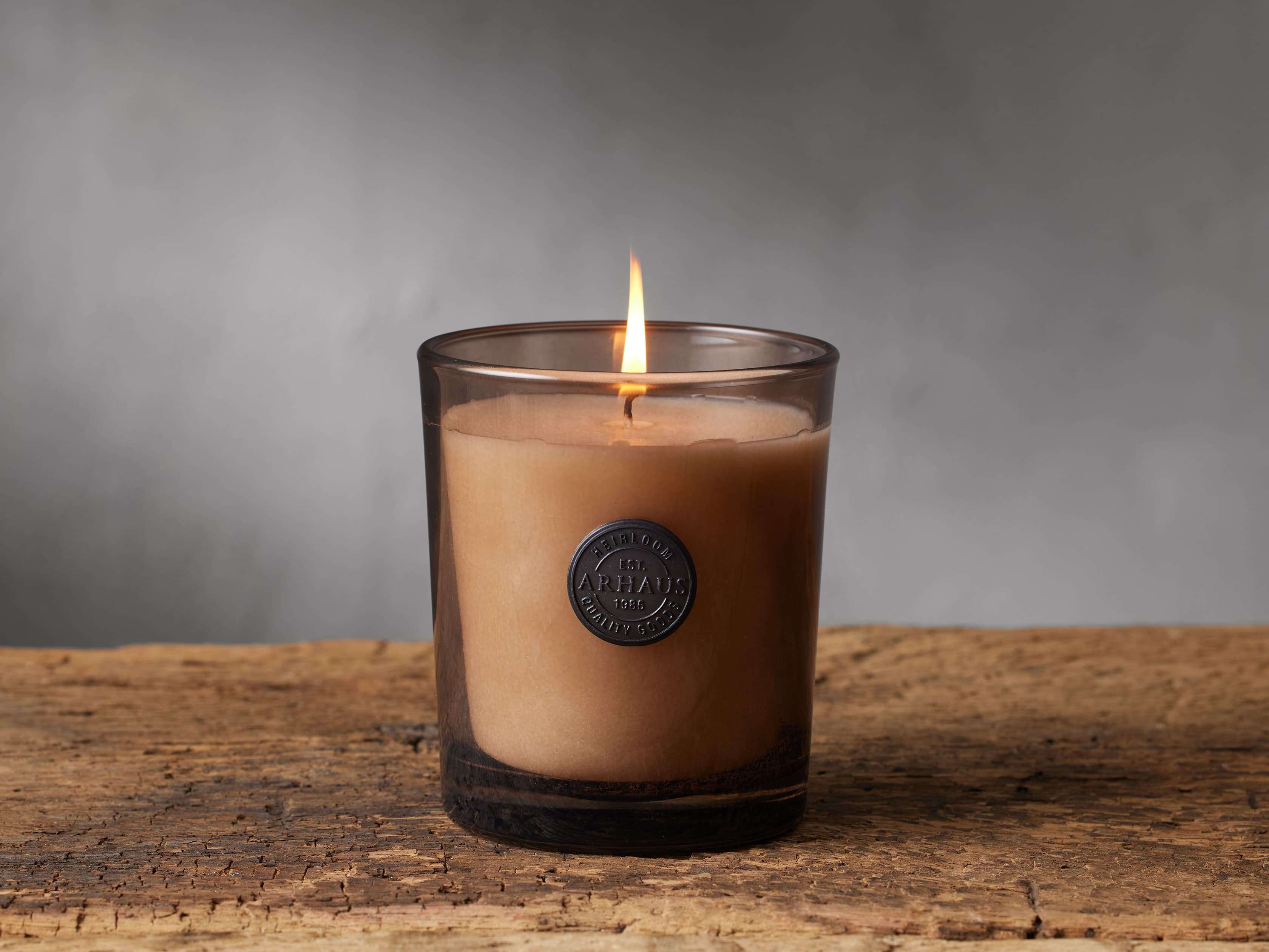 Signature Candle in Sandalwood Leaf and Tobacco