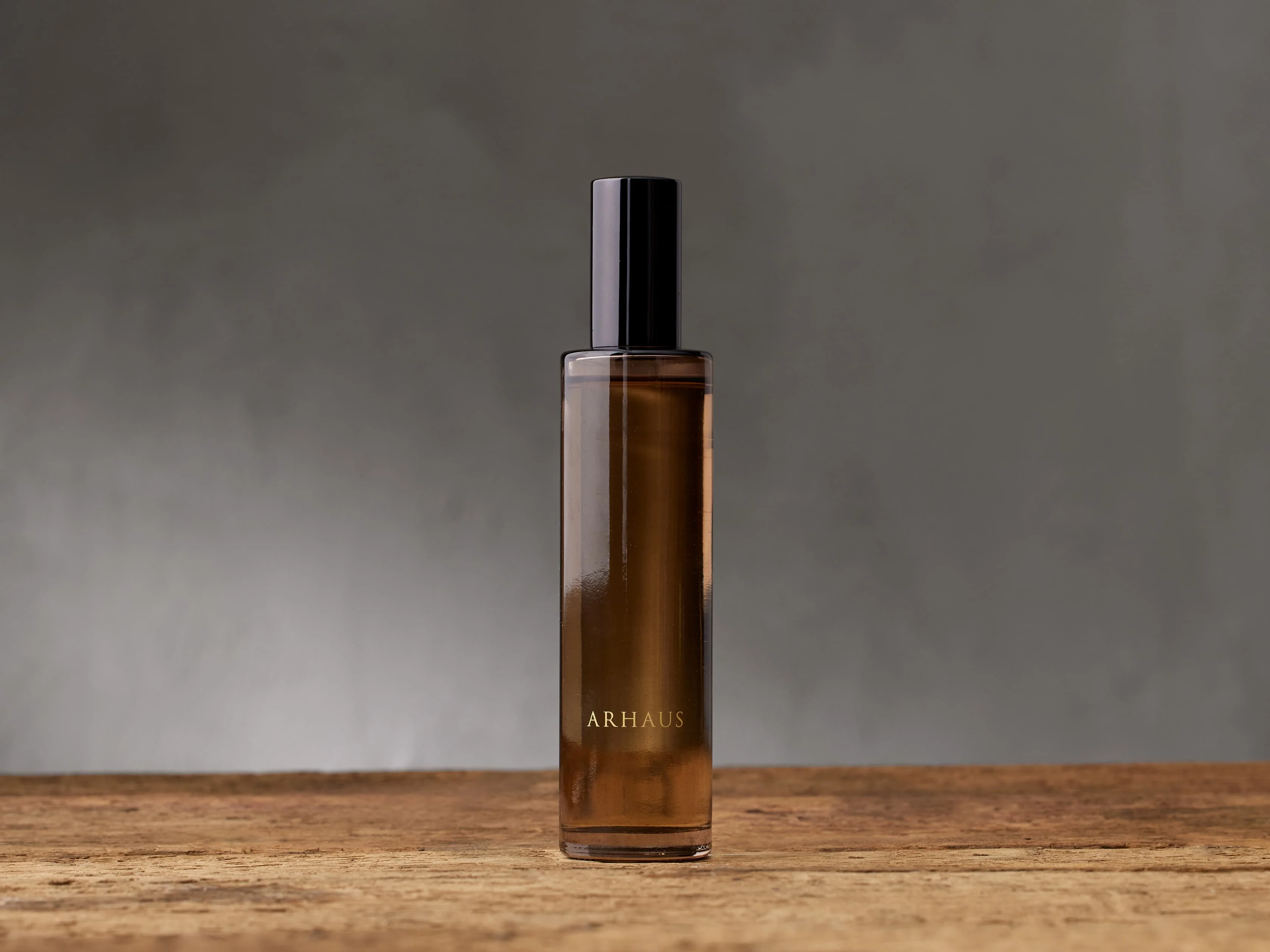 Signature Room Spray in Sandalwood Leaf and Tobacco