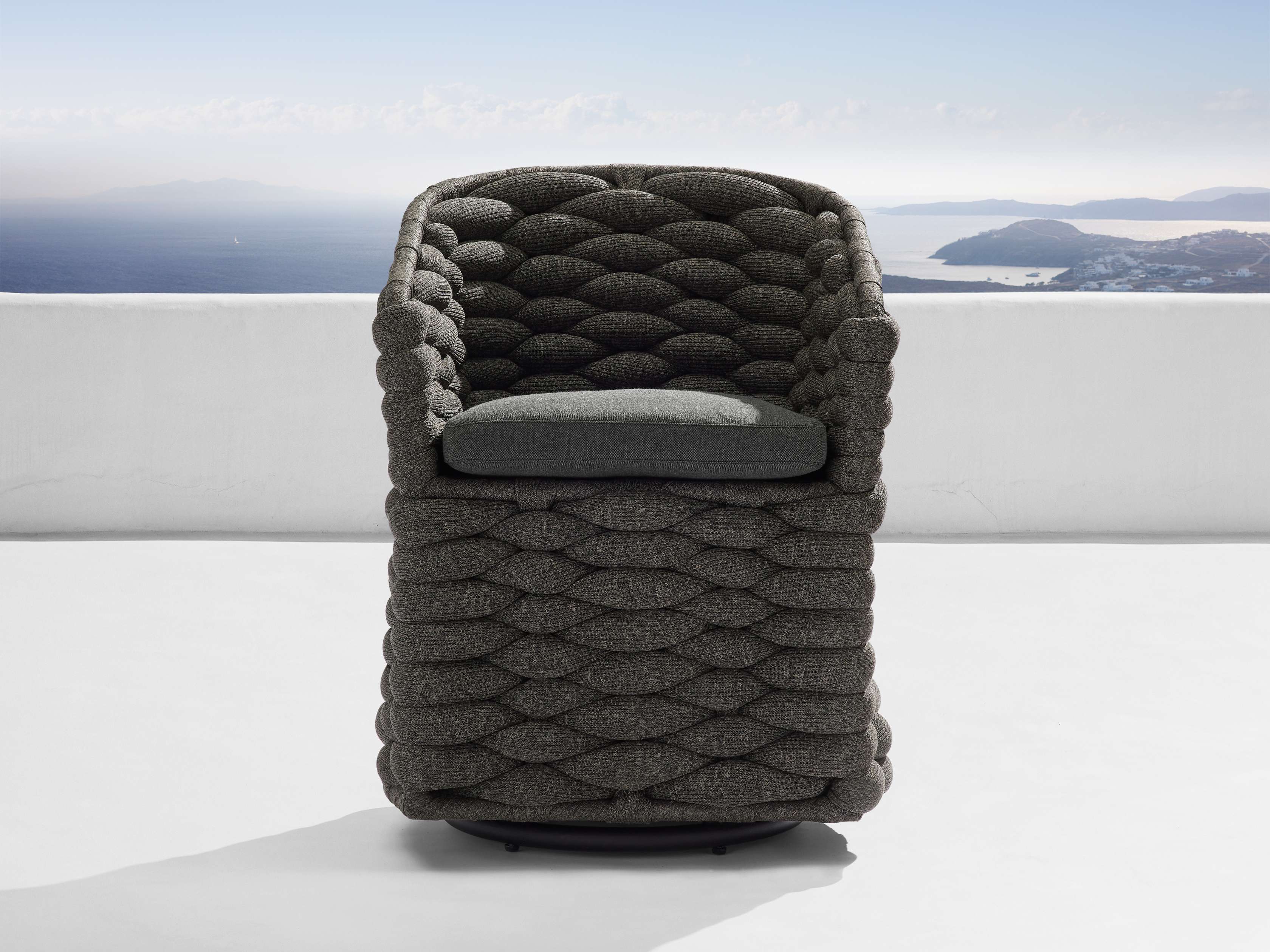 Melbourne Outdoor Swivel Dining Arm Chair