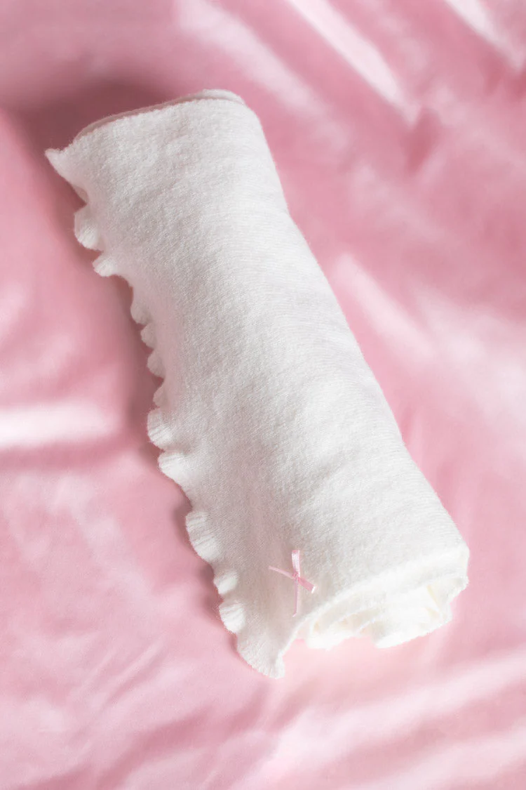 Izzy White Knitted Bow Scarf (FREE over $150)