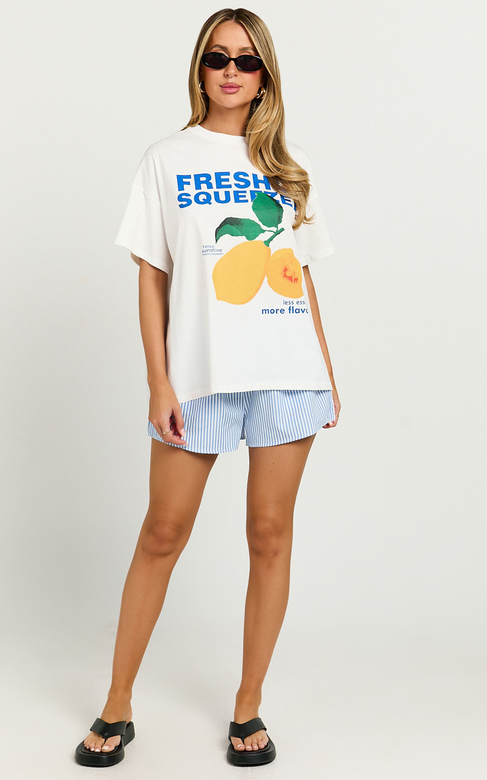 Gwen Two Piece Set - Freshly Squeezed T-shirt Set in White/Blue