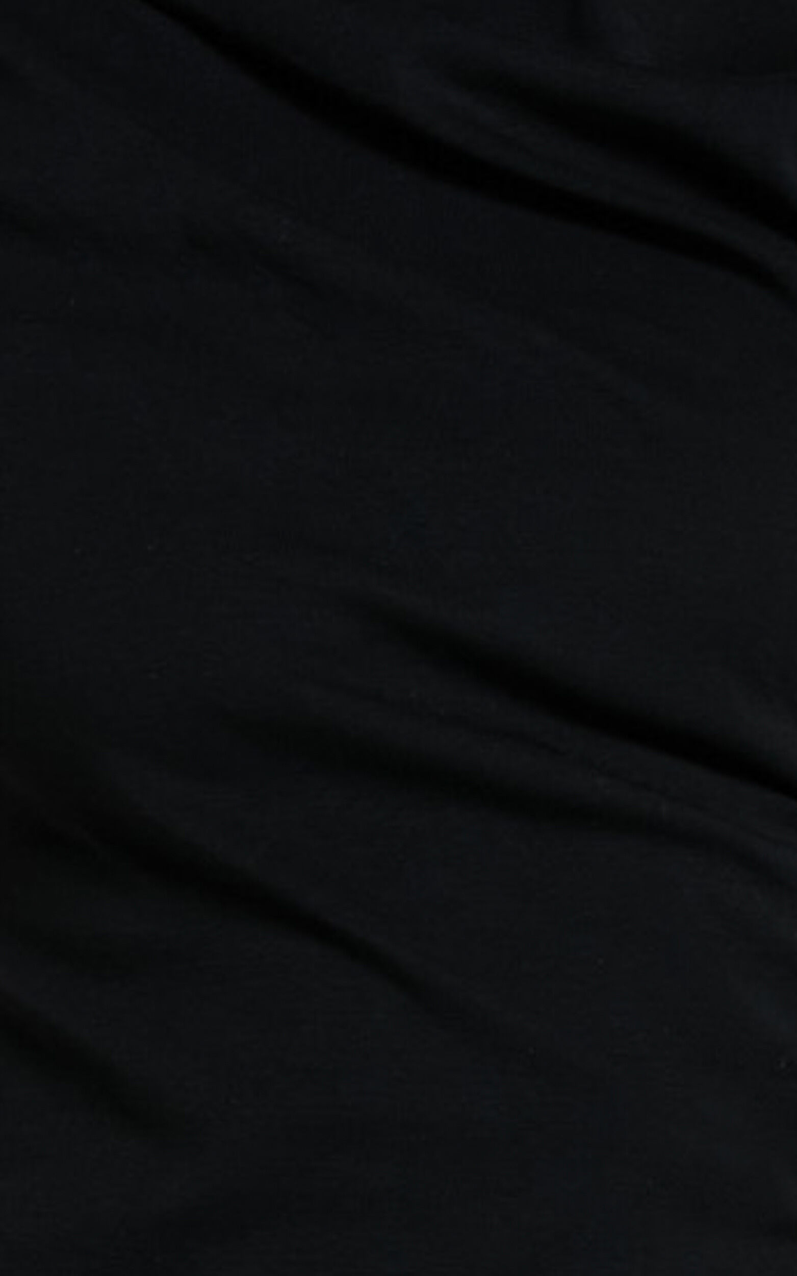 Zayna Midi Dress - Jersey Short Sleeve Dress in Black