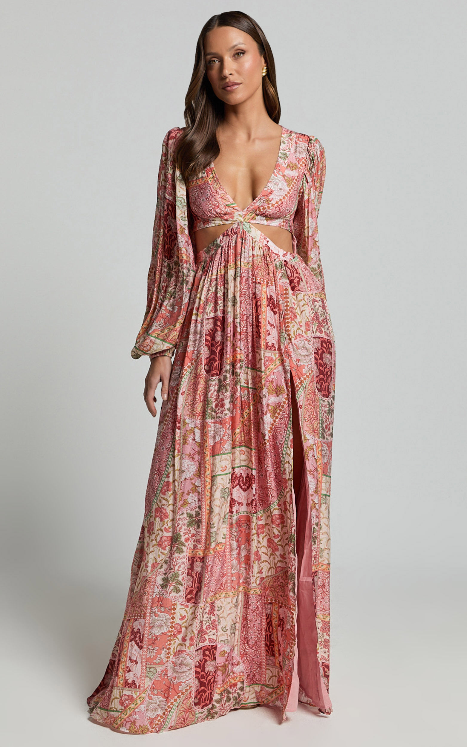 Shari Maxi Dress - V Neck Cutout Full Skirt Dress in Peach