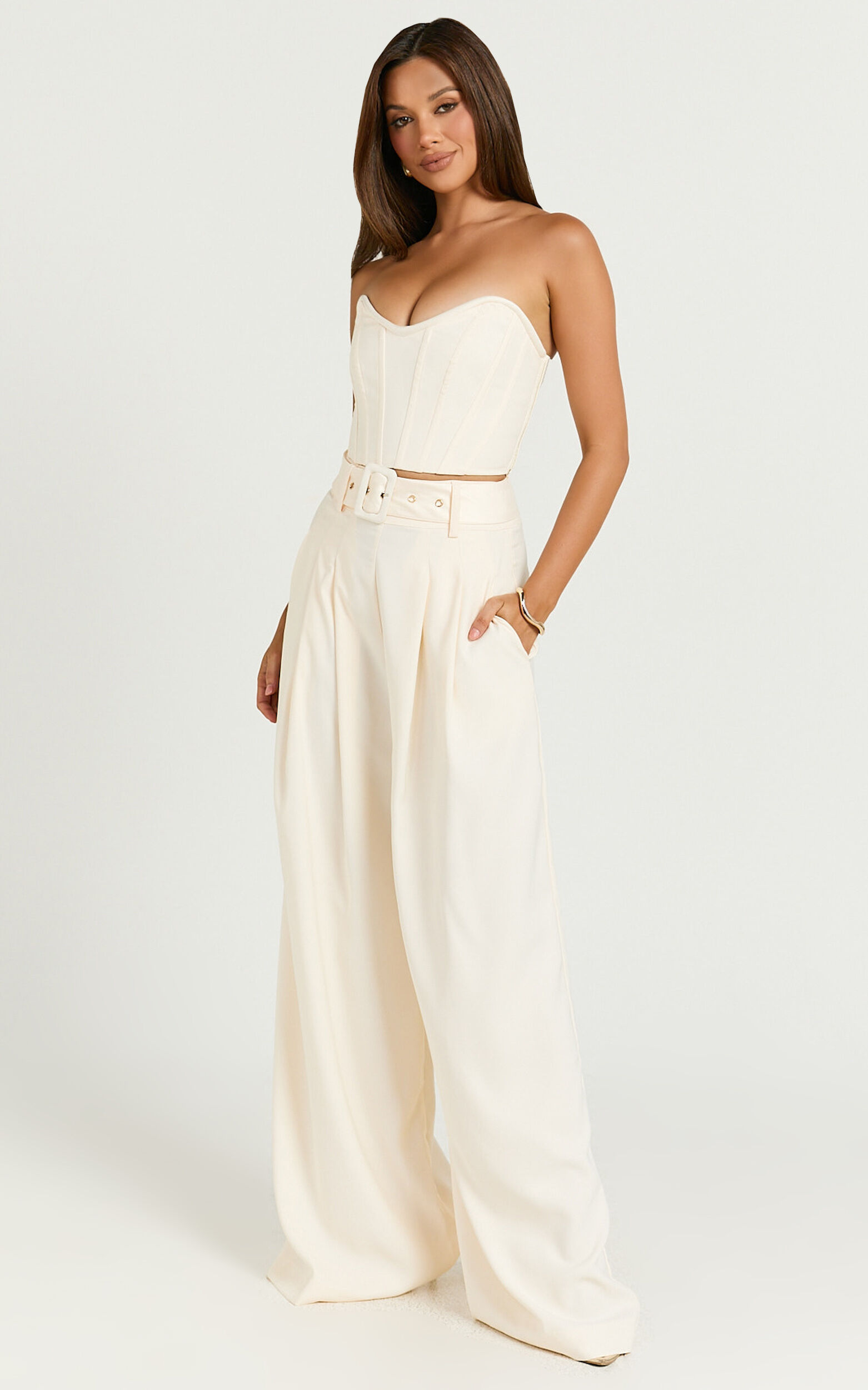 Amalie The Label - Raquelle Pleated Wid Leg Belted Pant in Ivory