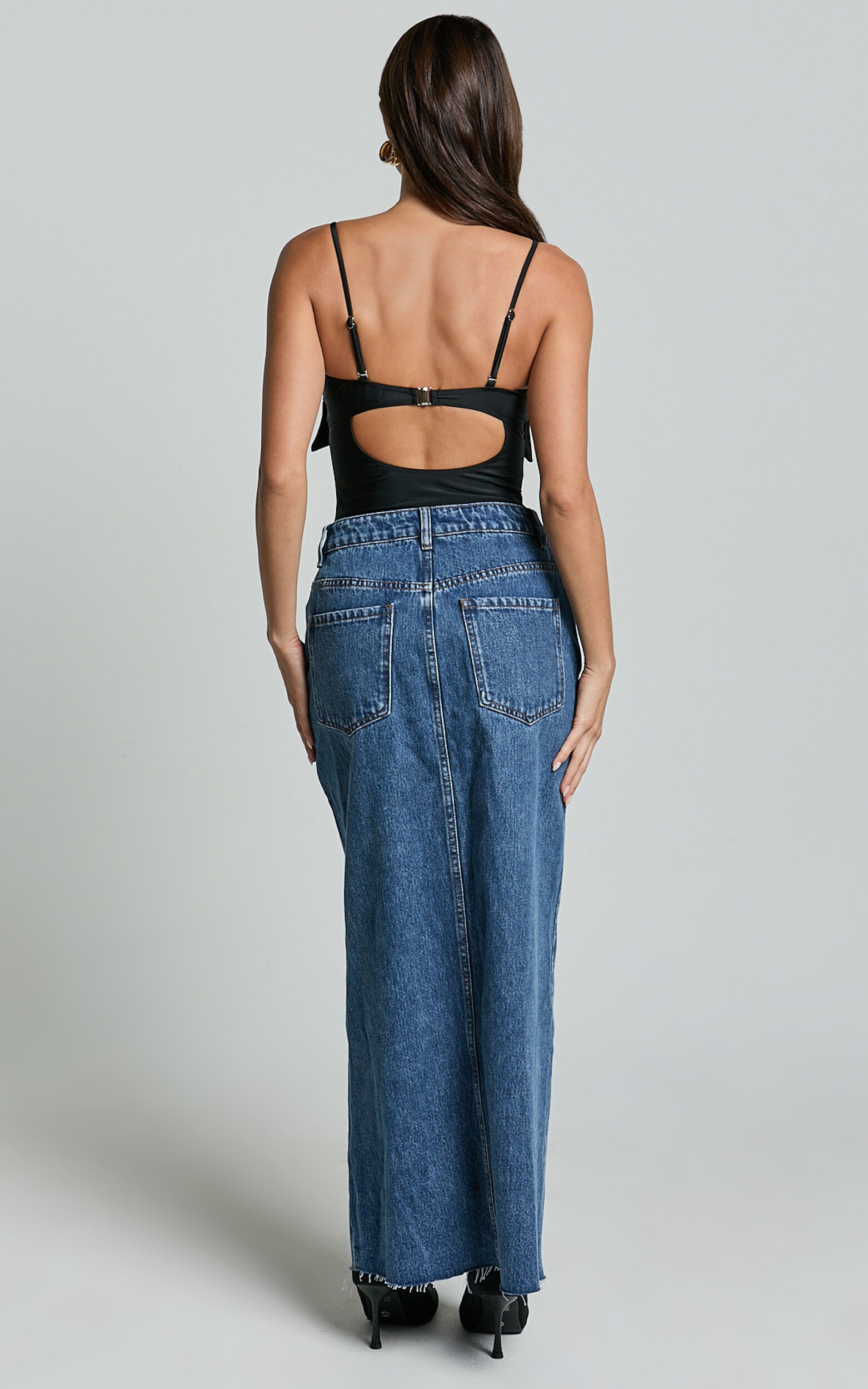 Susie Bodysuit - Strapless Bow Detail Bodysuit in Black