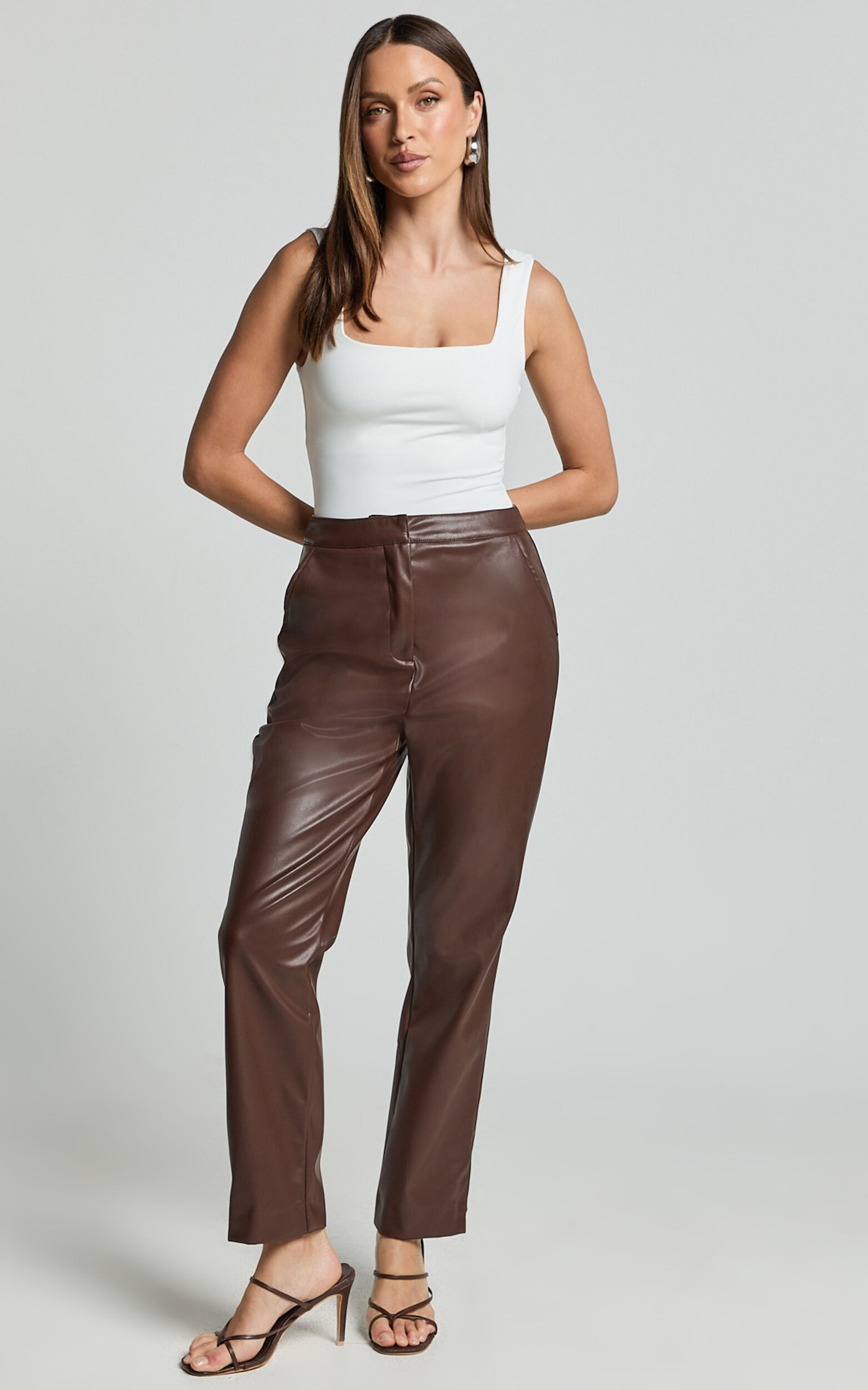 Cenia Top - Square Neck Sleeveless Tank in Cream