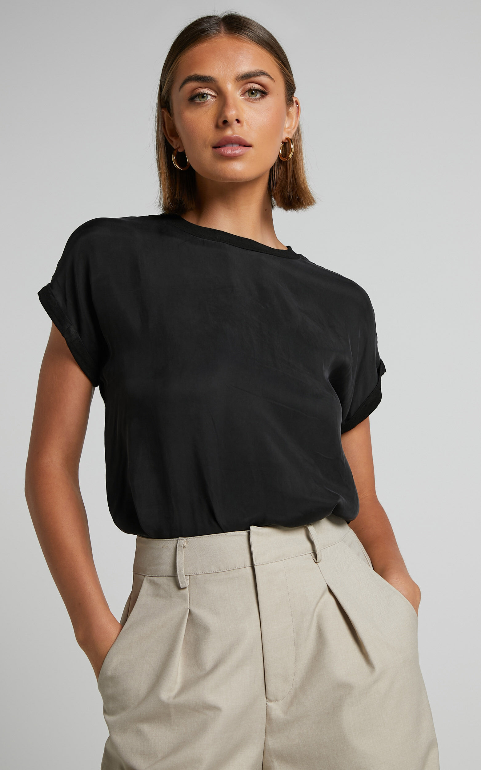 Tinaya Top - Raglan Shell Top in Black