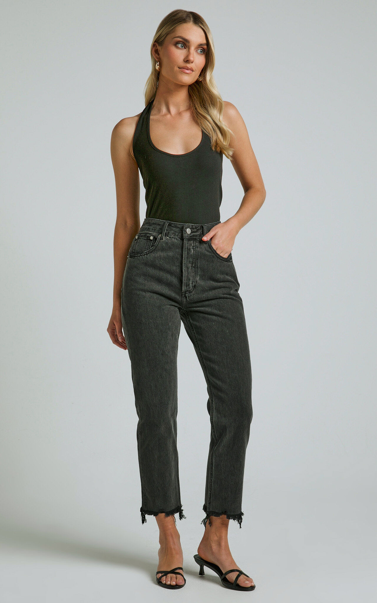 Zelrio Jeans - High Waisted Recycled Cotton Cropped Denim Jeans in Washed Black