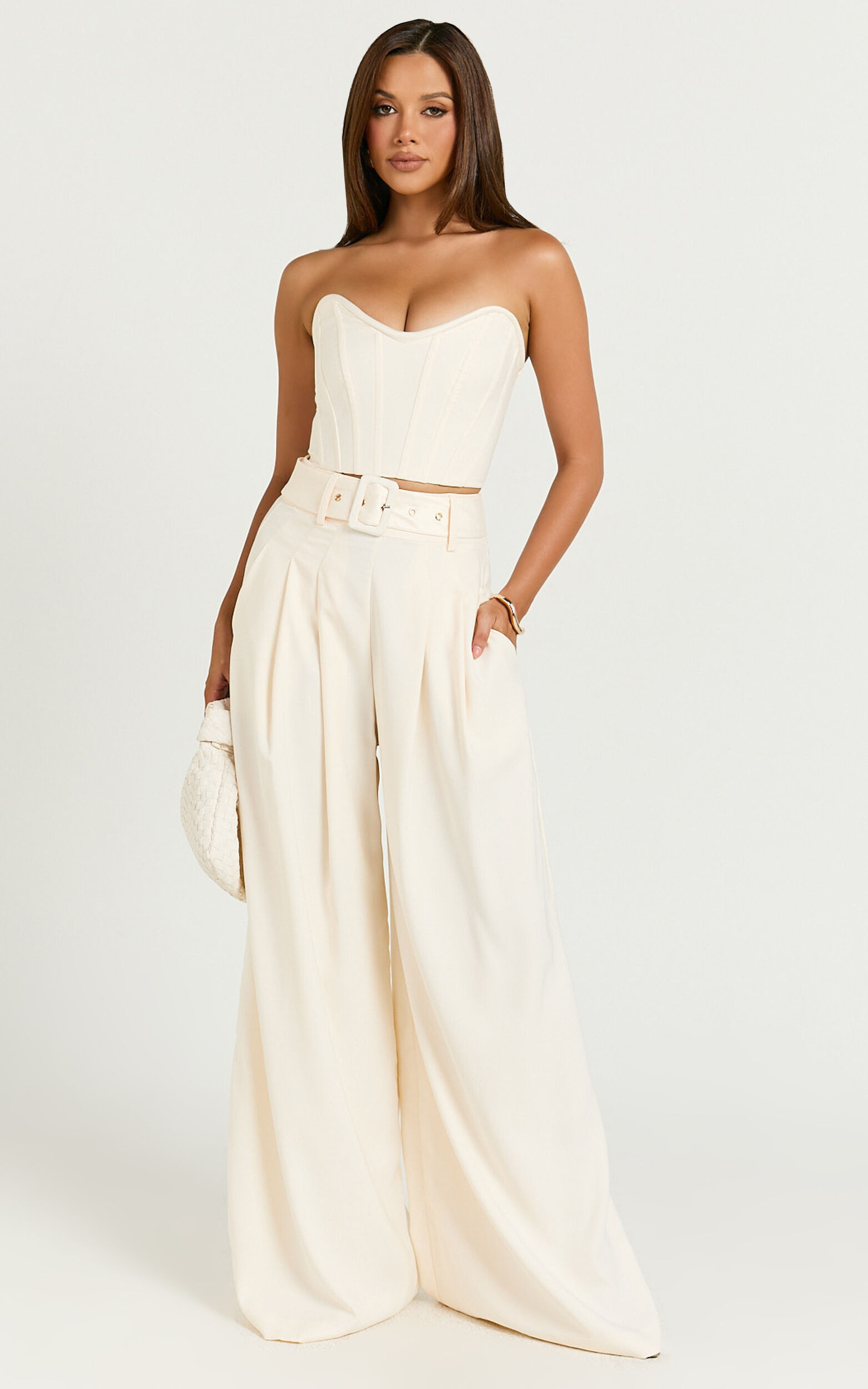 Amalie The Label - Raquelle Pleated Wid Leg Belted Pant in Ivory