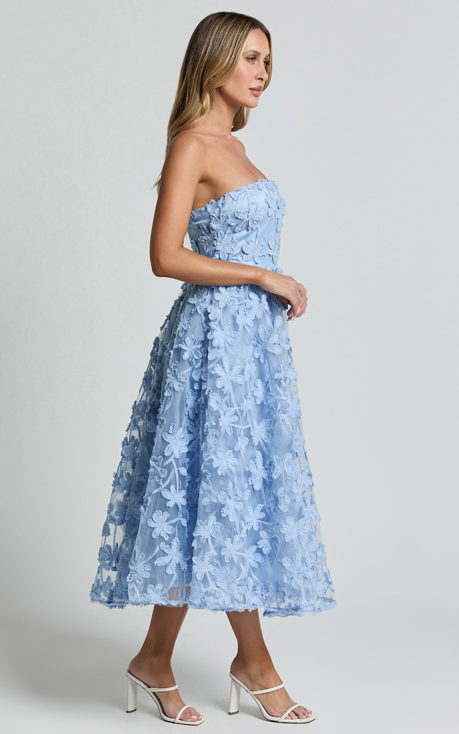 Rheiva Midi Dress - Strapless 3D Embroidery Midi Dress in SOFT BLUE