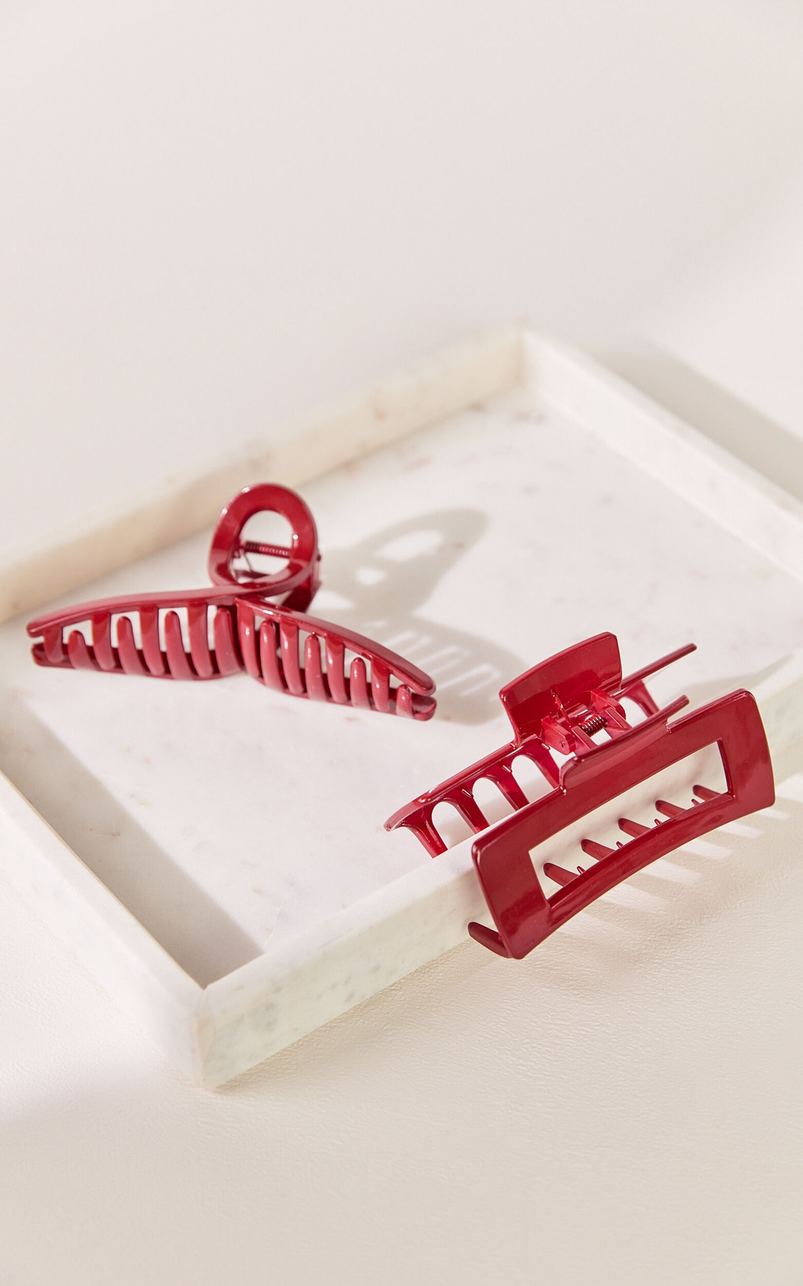 Bec Claw Clip Pack in Red