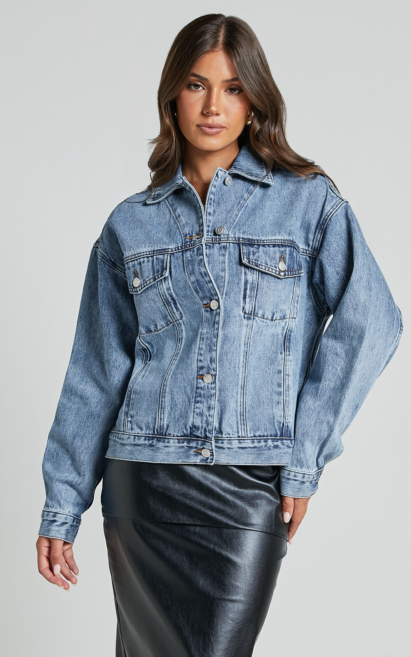 Lindsey Jacket - Long Sleeve Denim Jacket in Mid Blue Wash