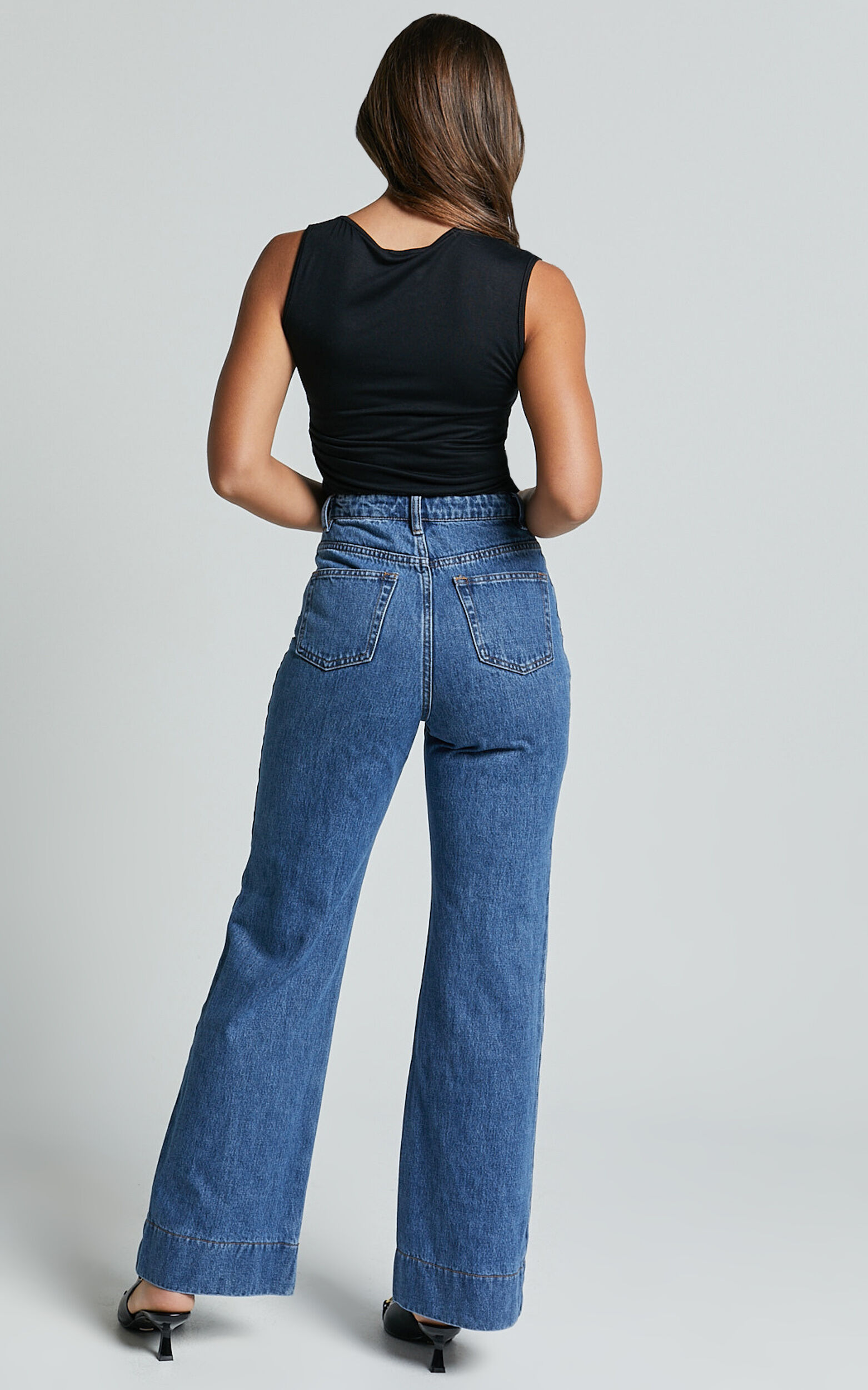 Vancouver Jeans - High Waist Straight Leg Patch Pocket Denim Jeans in Mid Blue Wash