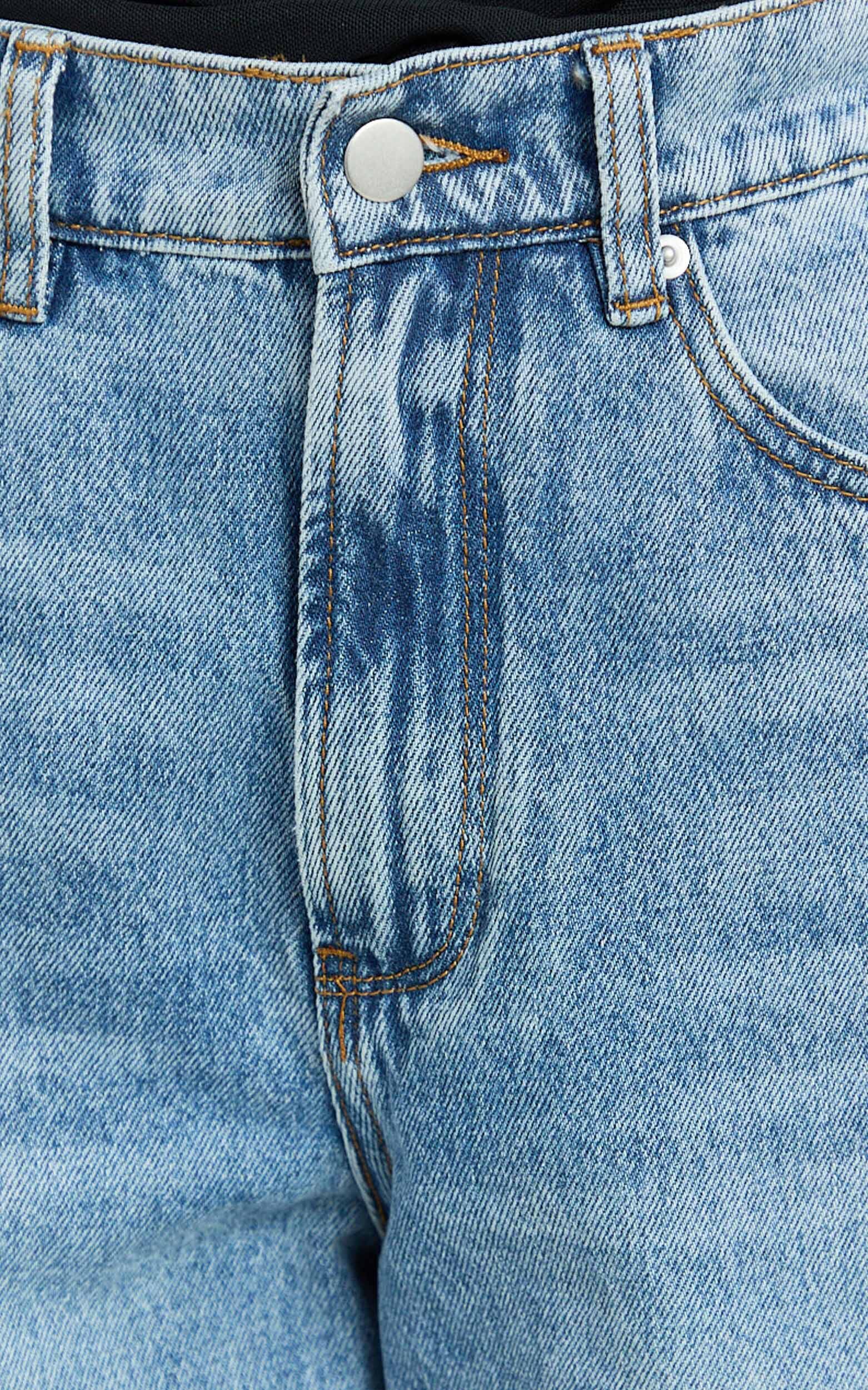 Nessa Jeans - High Waist Straight Leg Jeans in Light Blue Wash