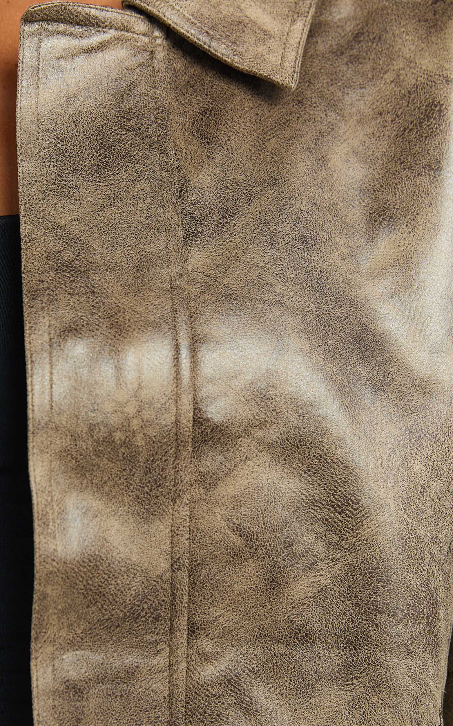 Lioness - Kenny Bomber in Chocolate