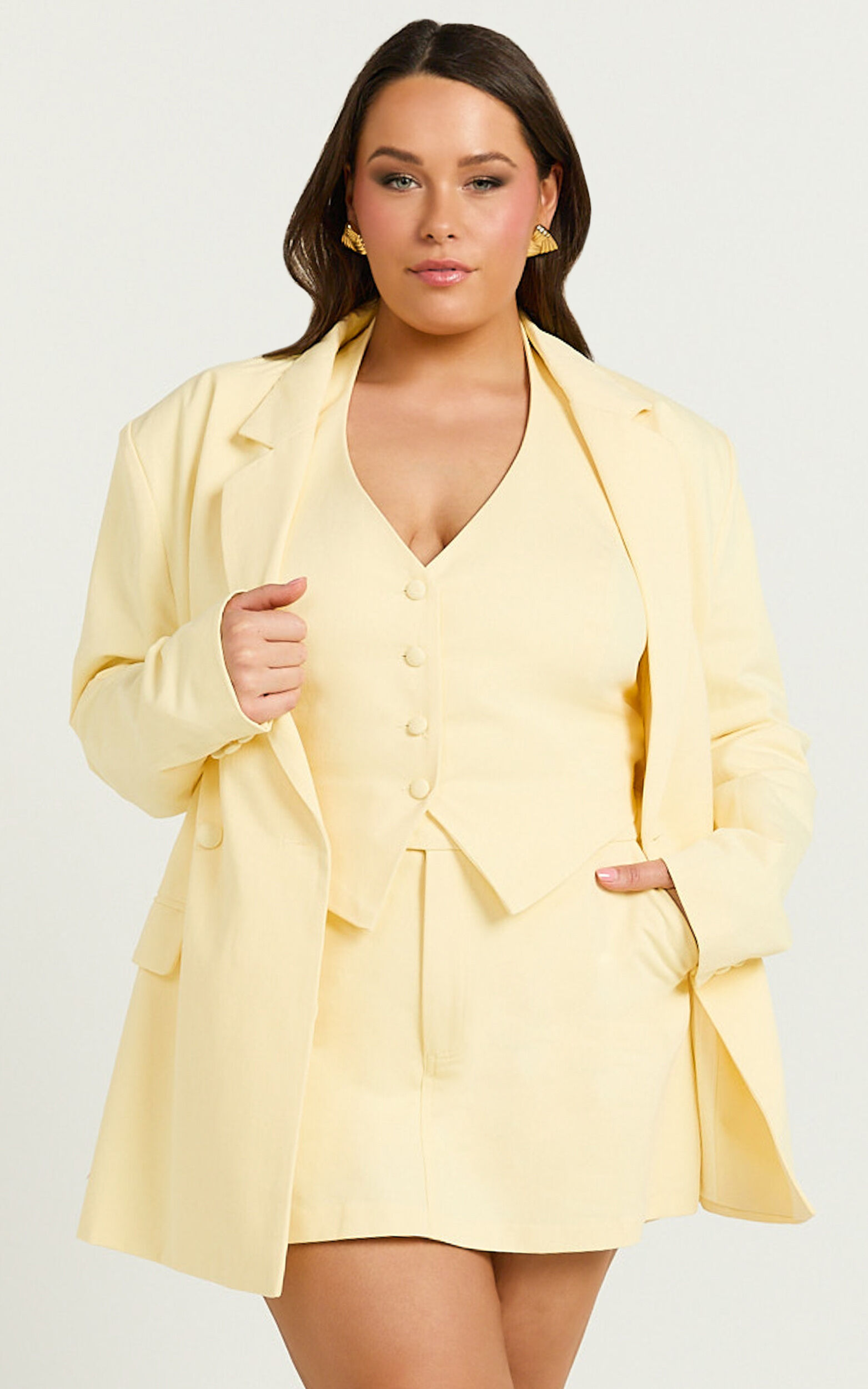 Virginia Skort - Mid Waisted Tailored Skort in Pastel Yellow