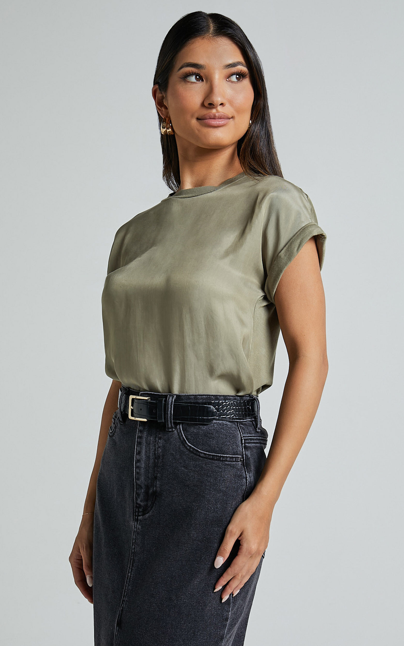 Tinaya Top - Raglan Shell Top in Olive