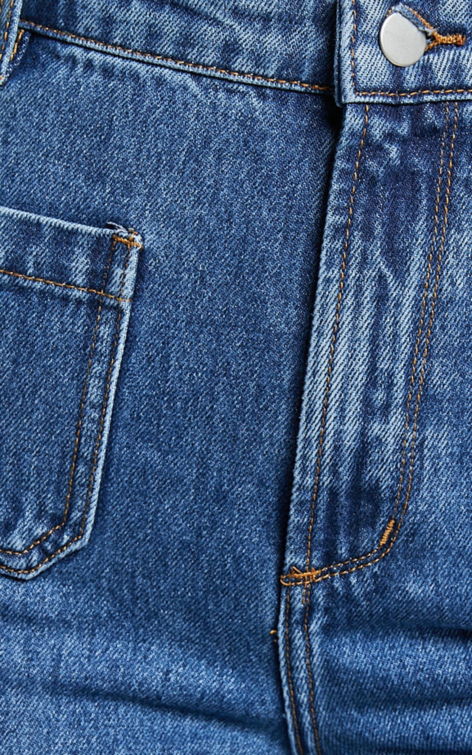 Vancouver Jeans - High Waist Straight Leg Patch Pocket Denim Jeans in Mid Blue Wash