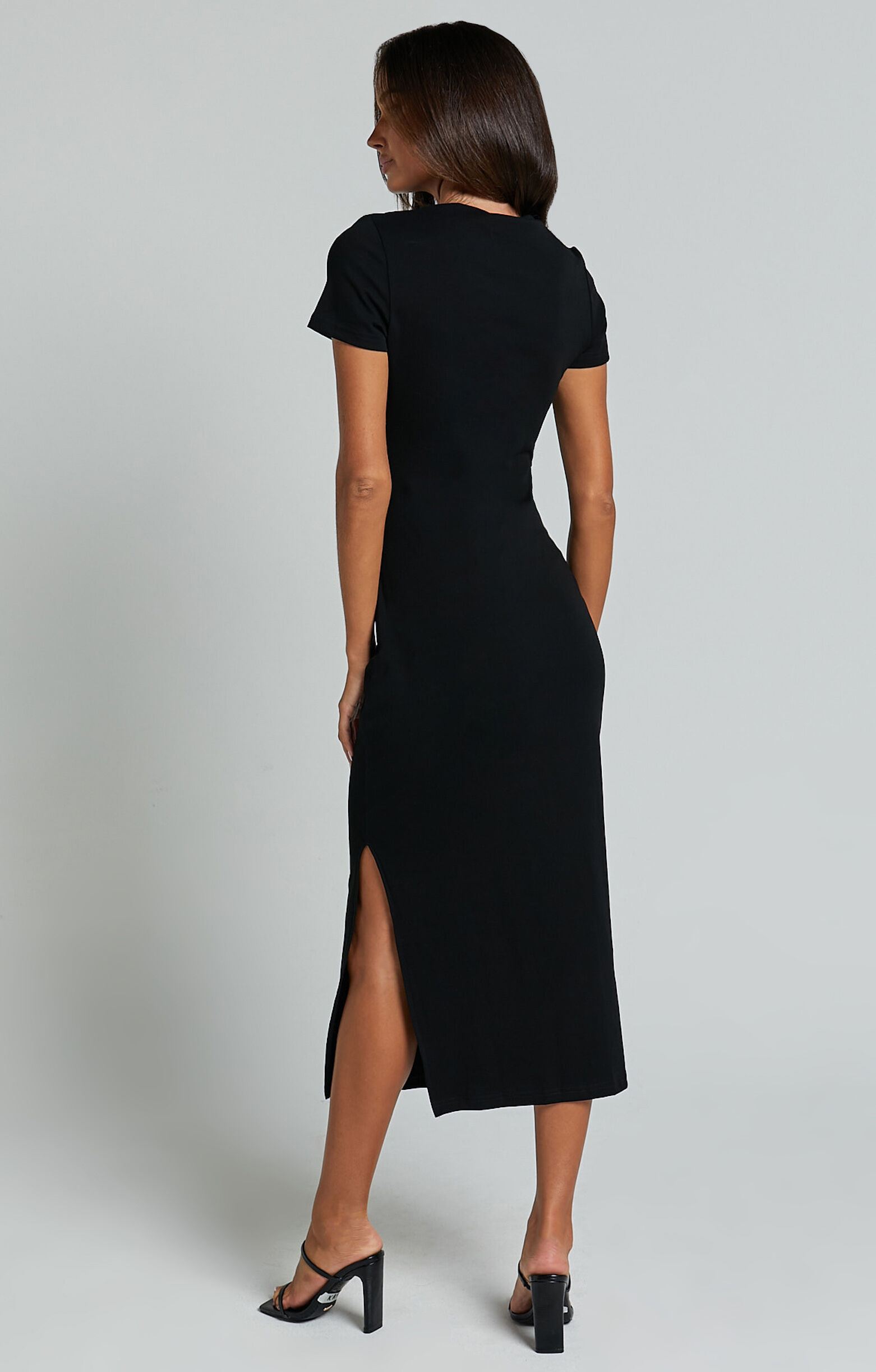 Zayna Midi Dress - Jersey Short Sleeve Dress in Black