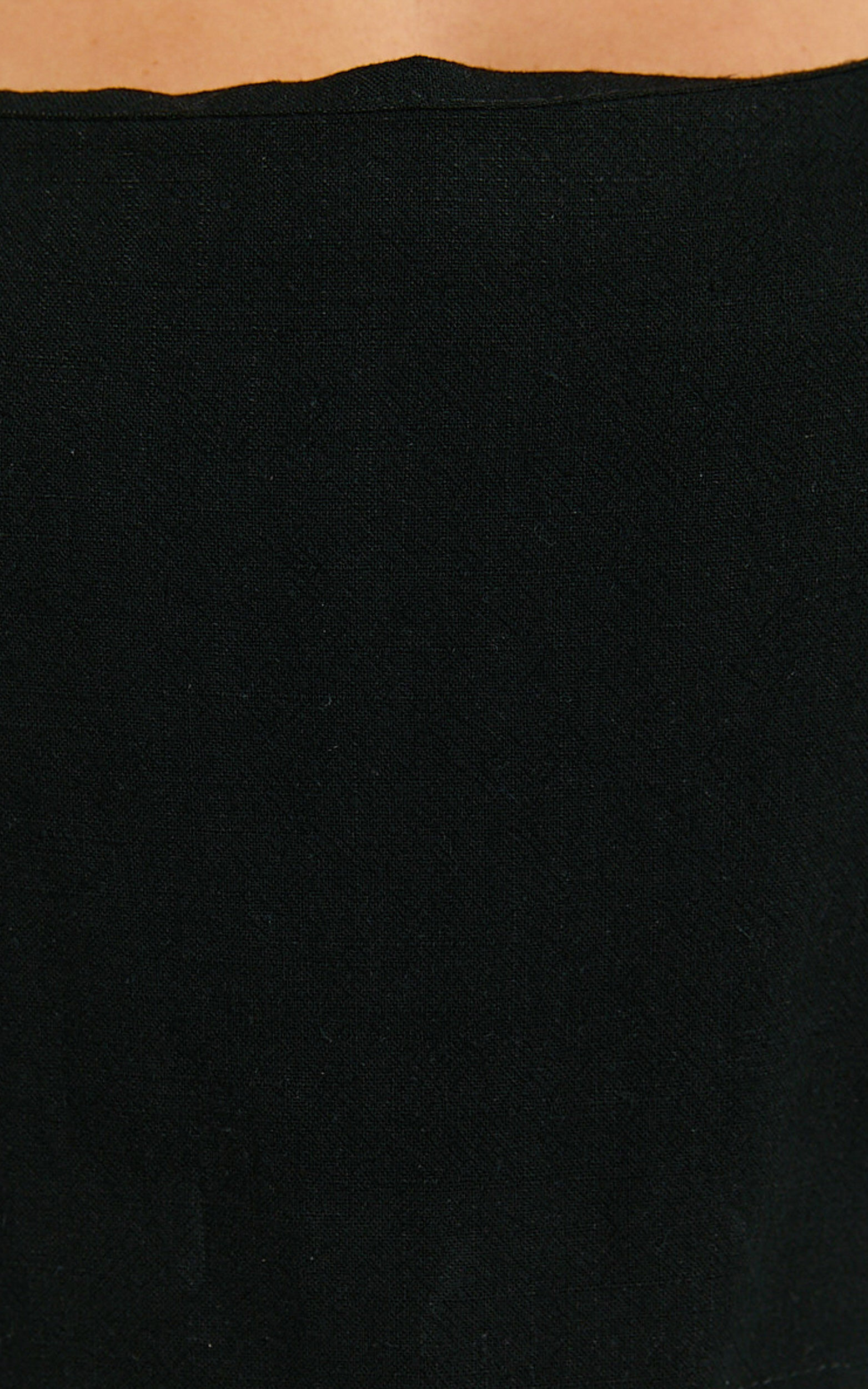 Jhovie Top - Linen Crop Top in Black