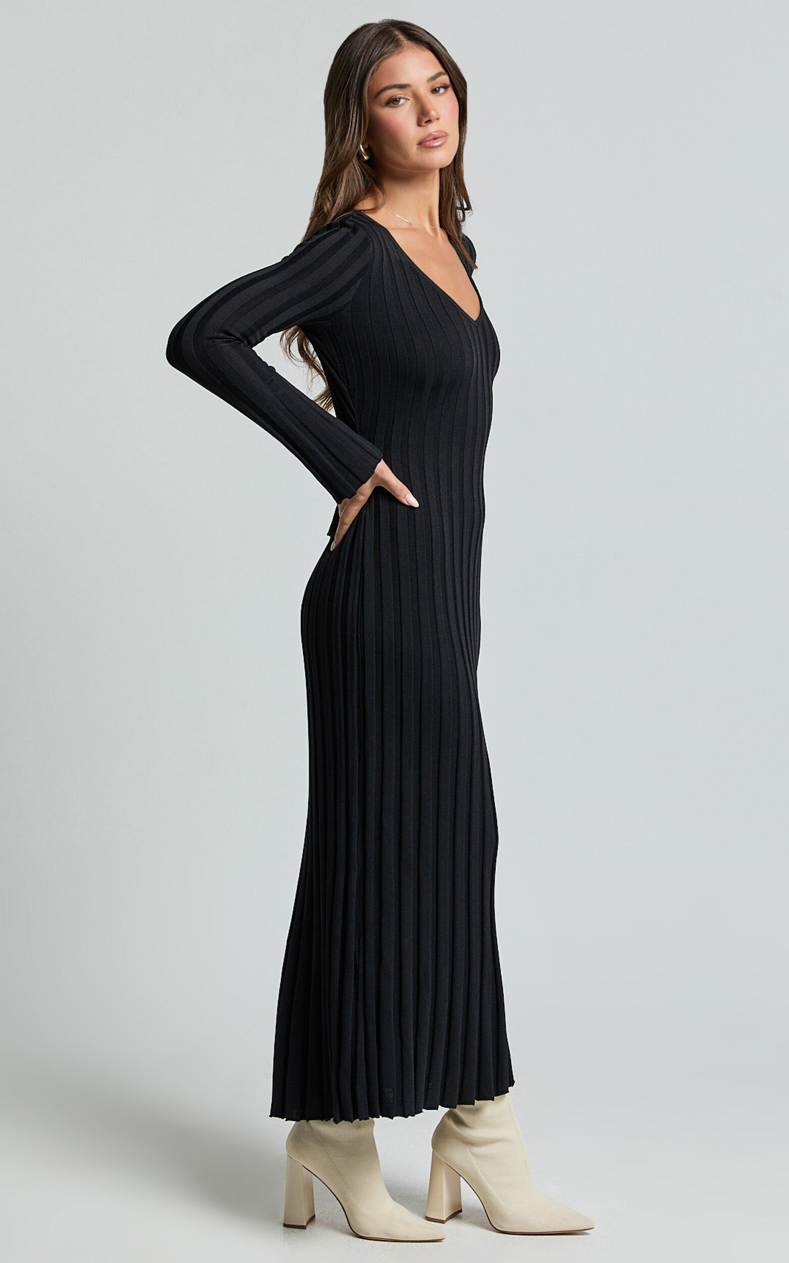 Astra Midi Dress - V Neck Long Sleeve Knit Dress in Black
