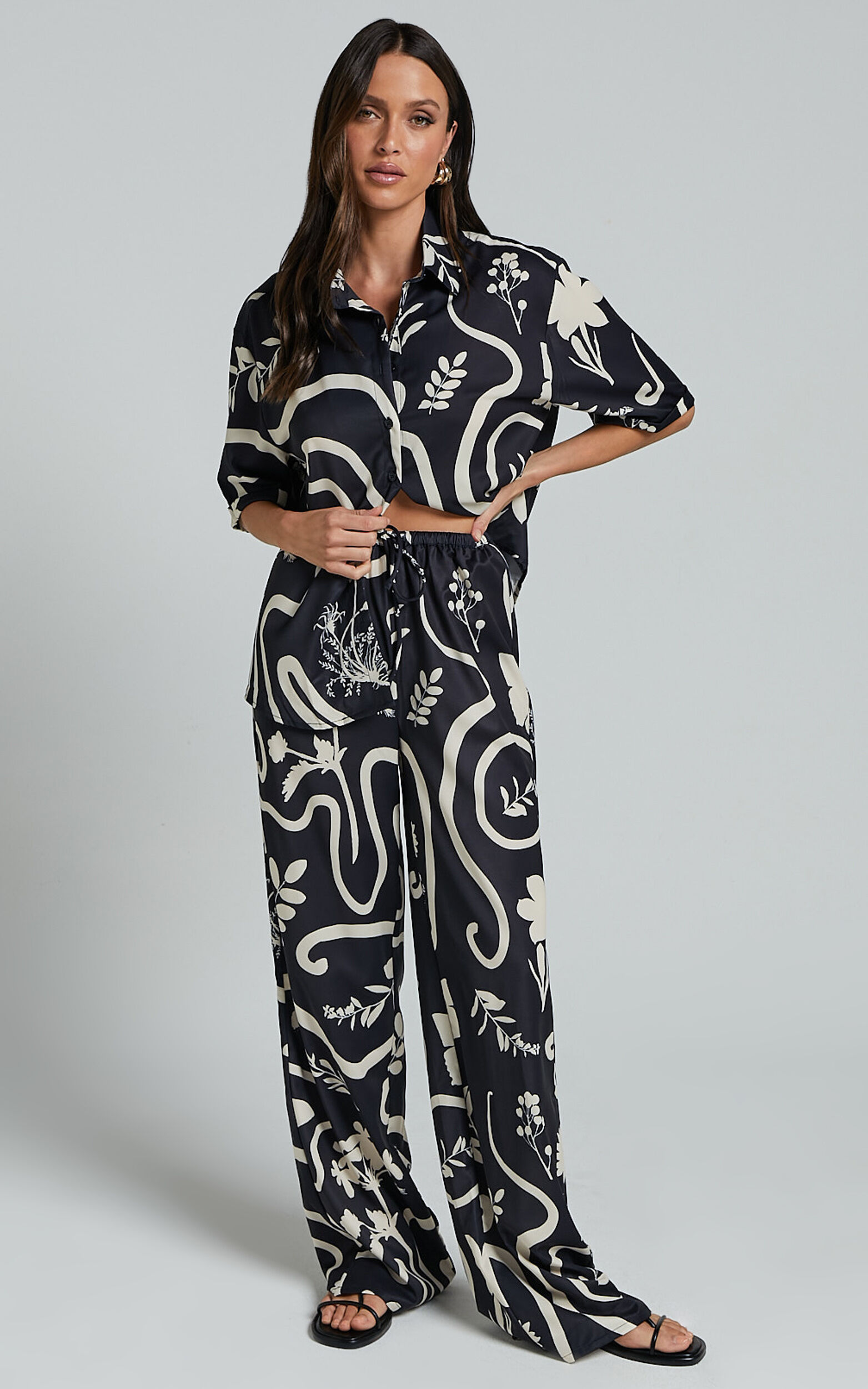 Runaway The Label - Leo Pant in Black/Sand