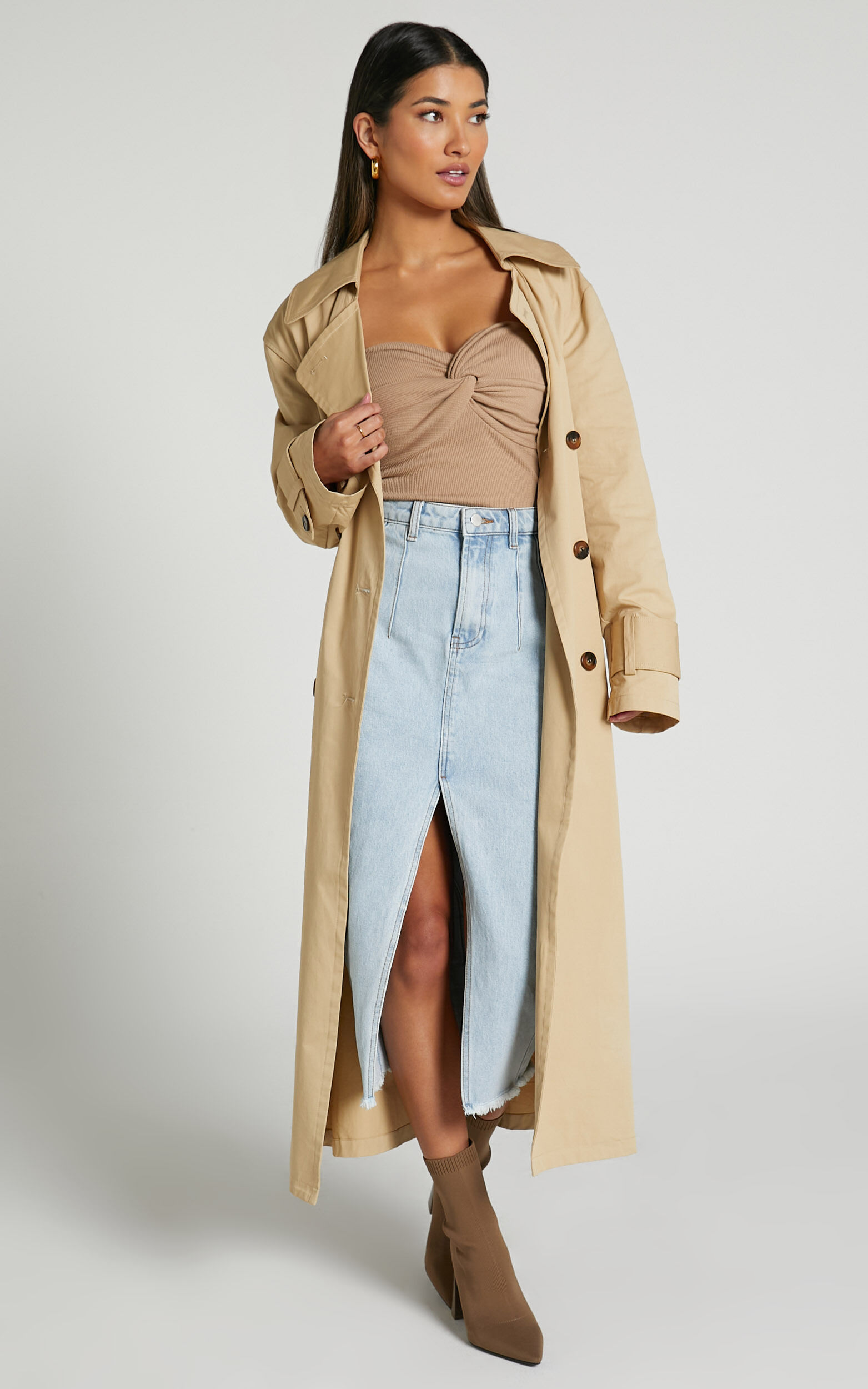 Janeve Midi Skirt - Front Split Denim Skirt in MID WASH